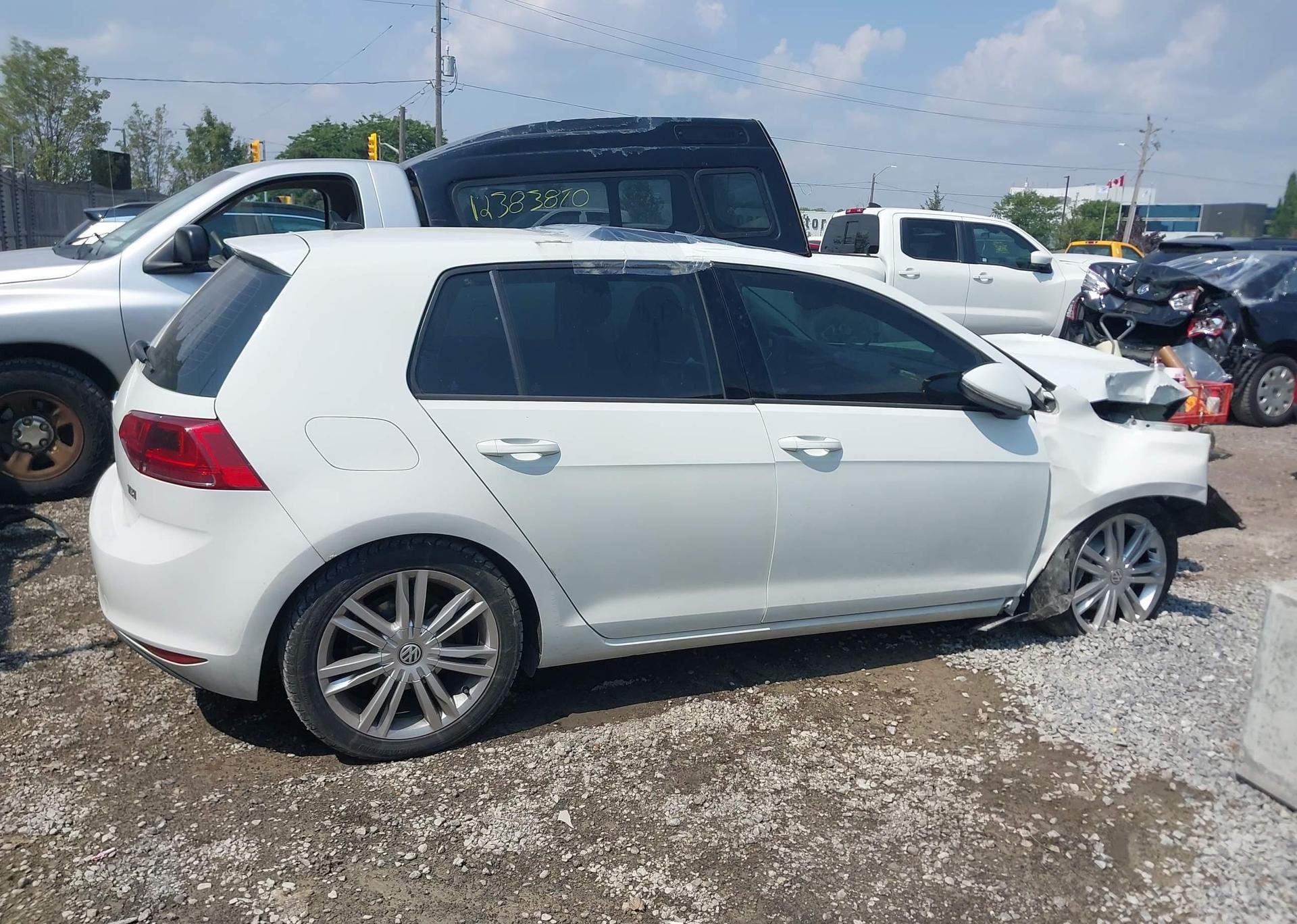 2015 VOLKSWAGEN GOLF