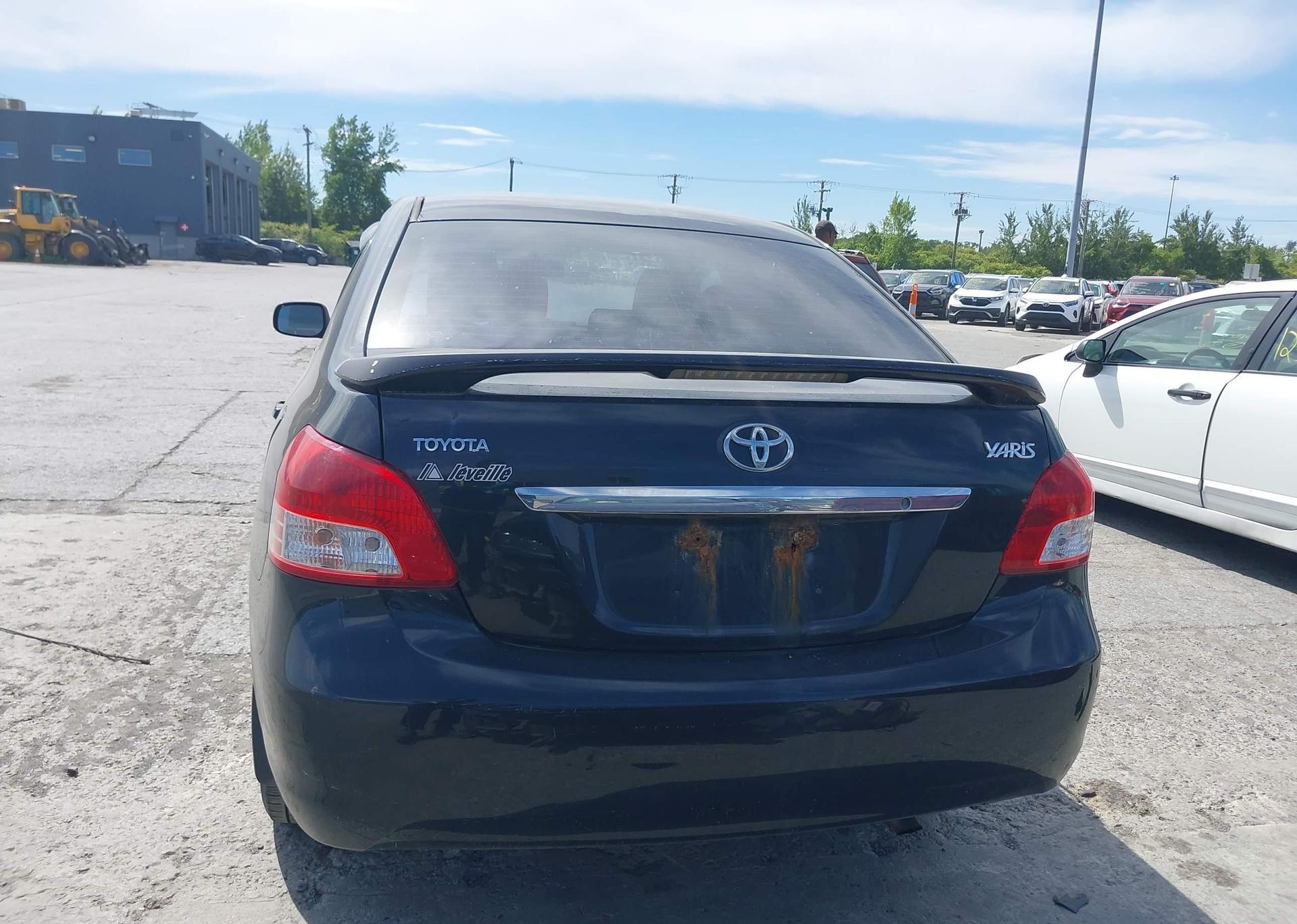 2010 TOYOTA YARIS