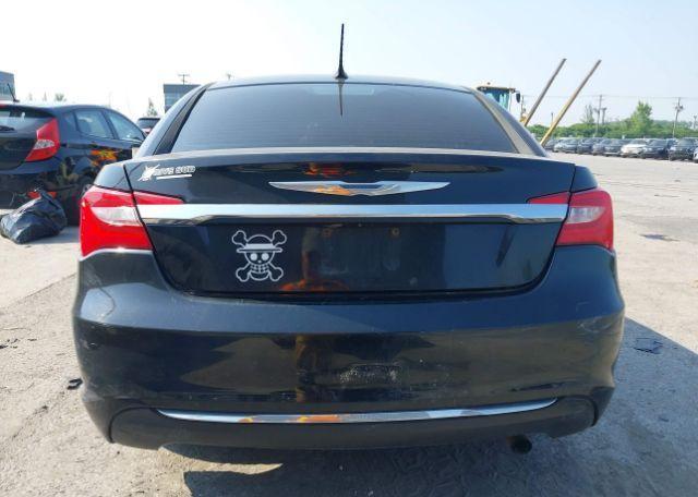 2013 CHRYSLER 200 LX