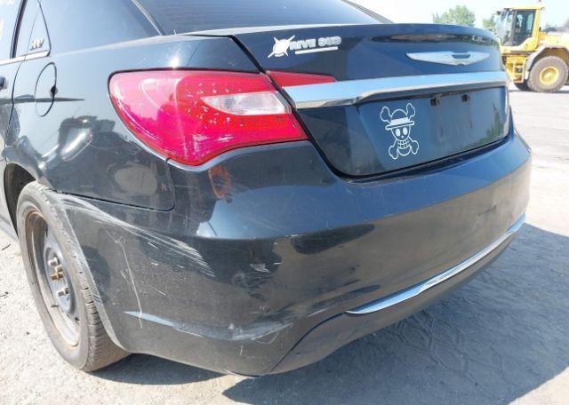 2013 CHRYSLER 200 LX