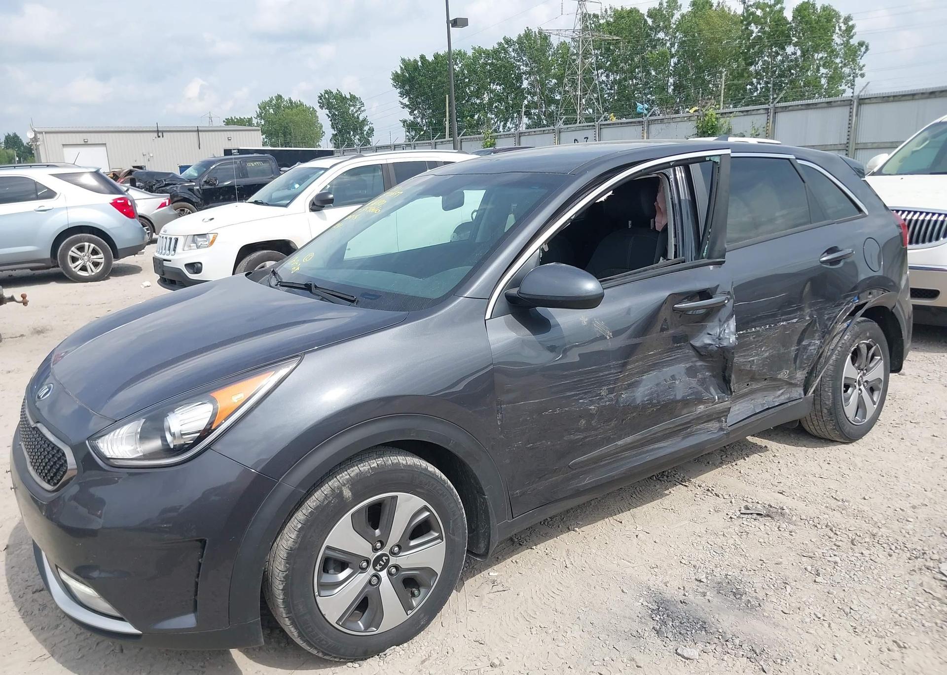 2019 KIA NIRO L