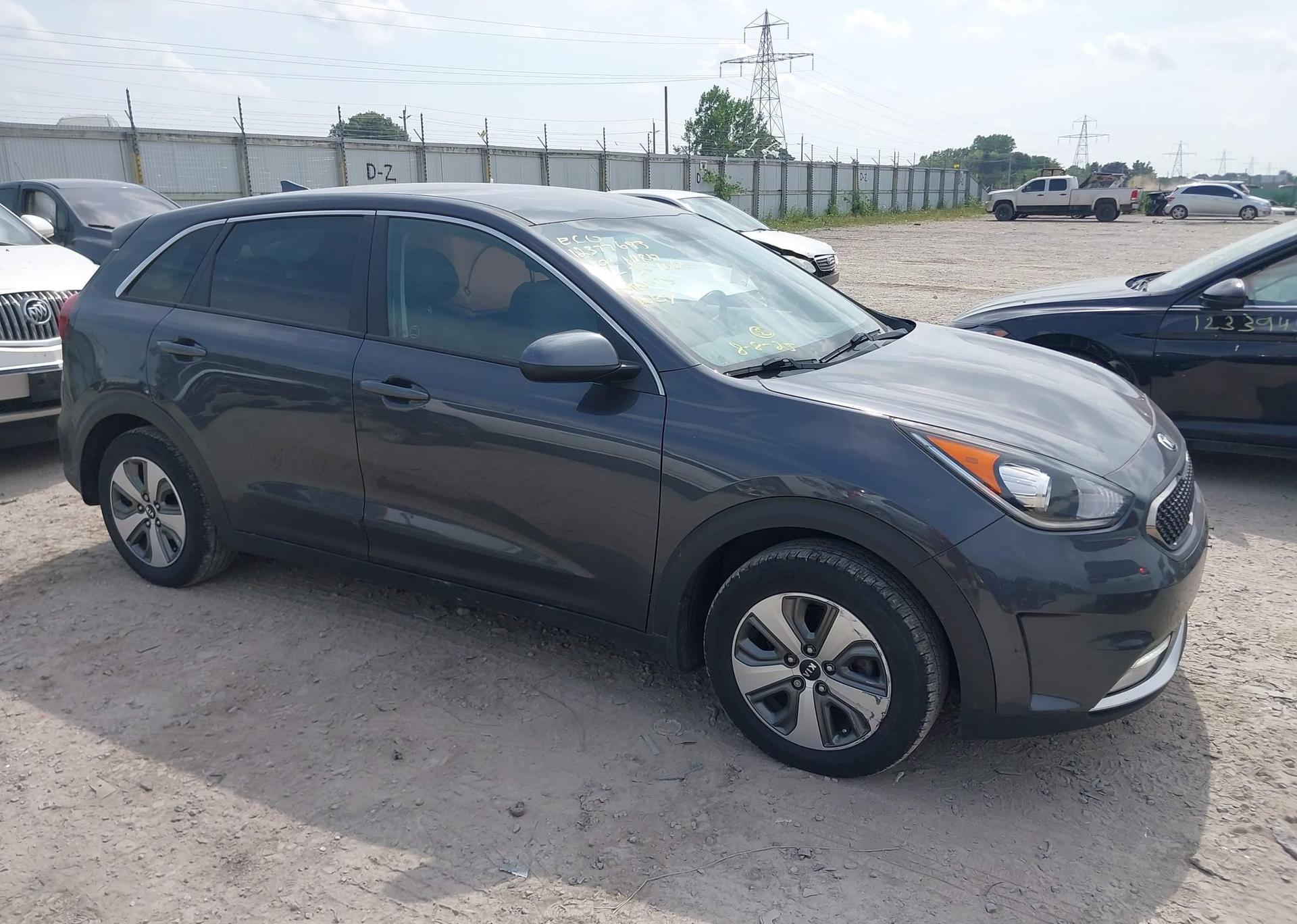 2019 KIA NIRO L