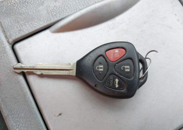 2010 TOYOTA CAMRY LE
