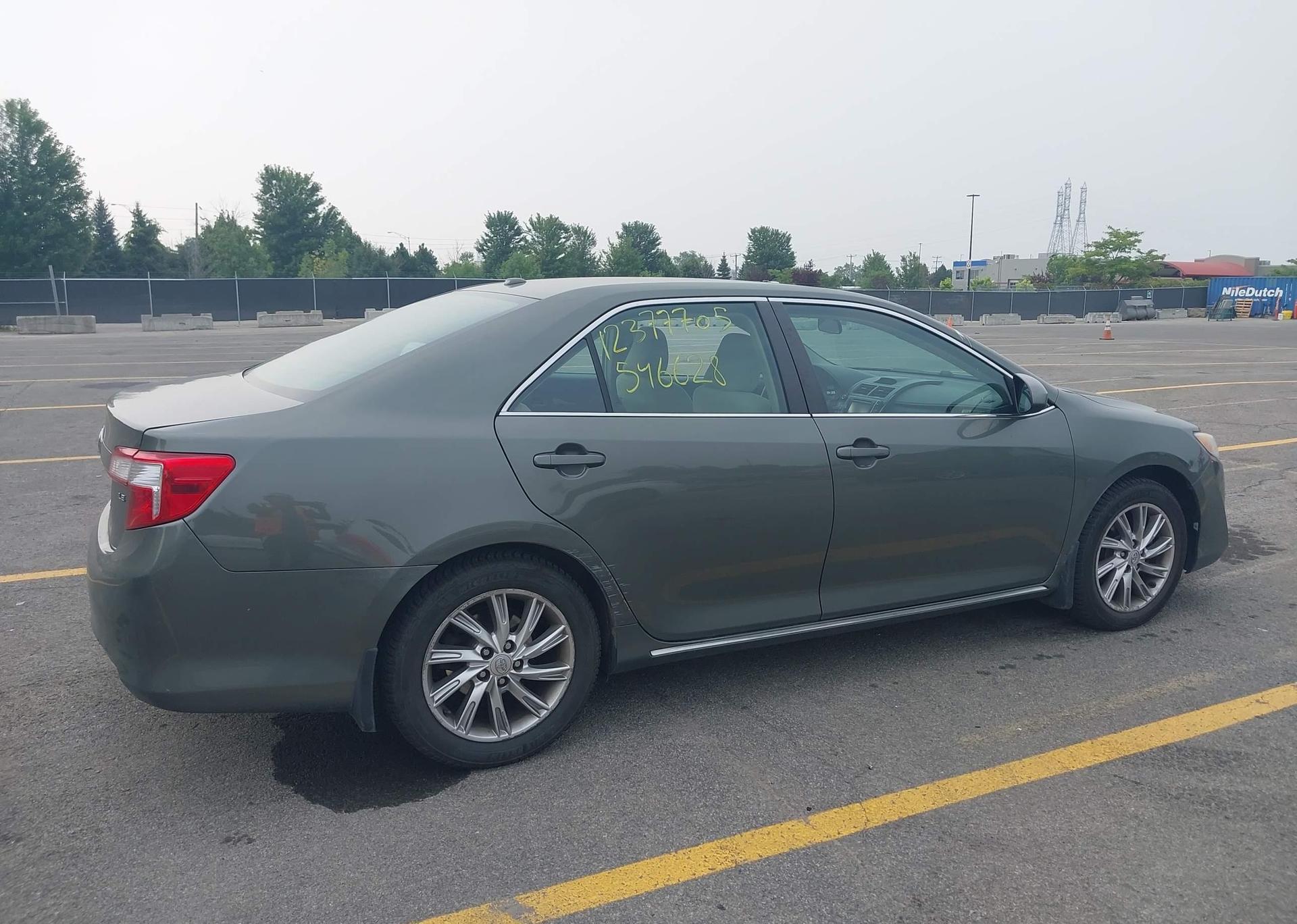 2012 TOYOTA CAMRY LE