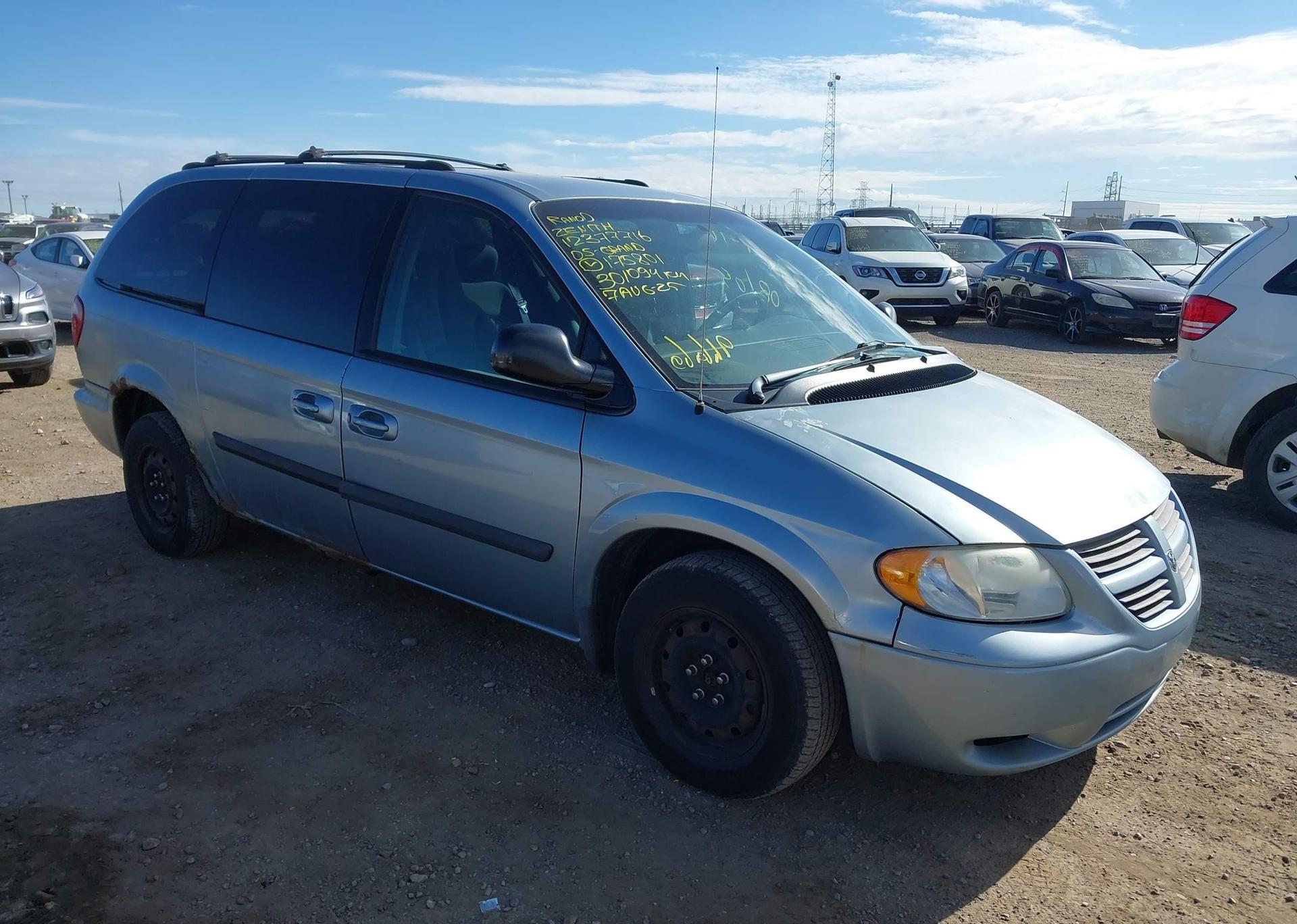 2005 DODGE GRAND CARAVAN SE