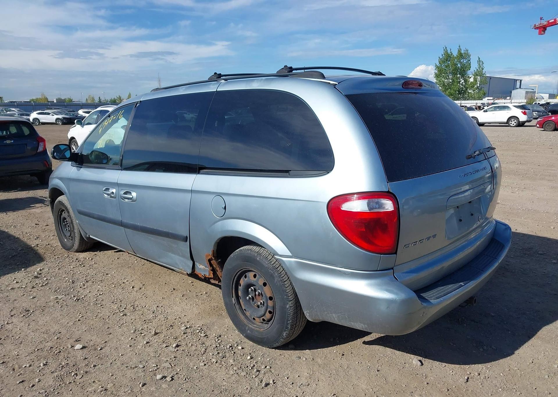2005 DODGE GRAND CARAVAN SE