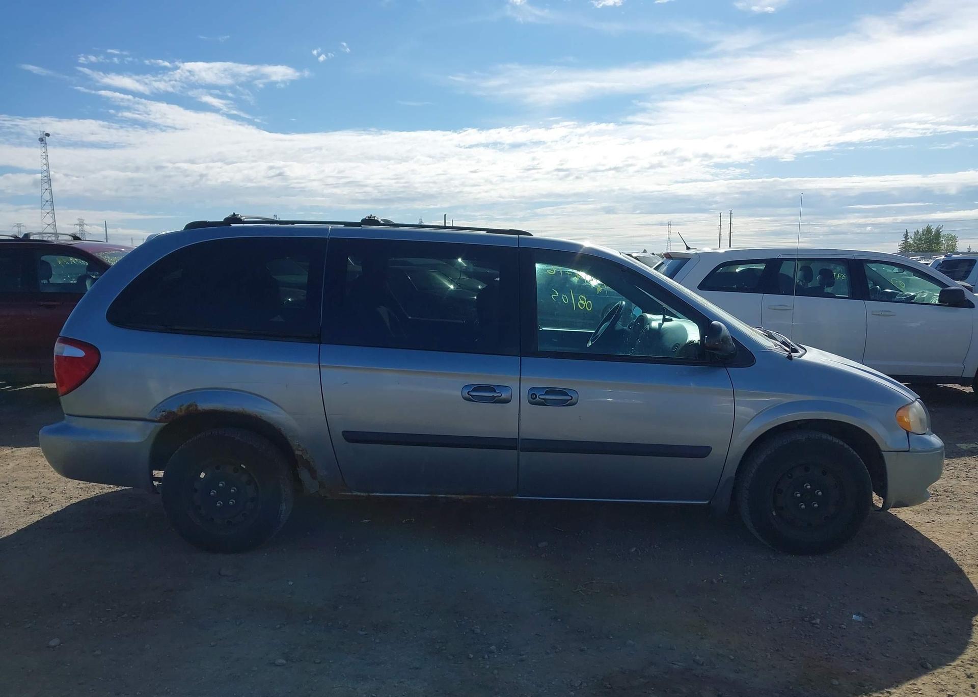 2005 DODGE GRAND CARAVAN SE