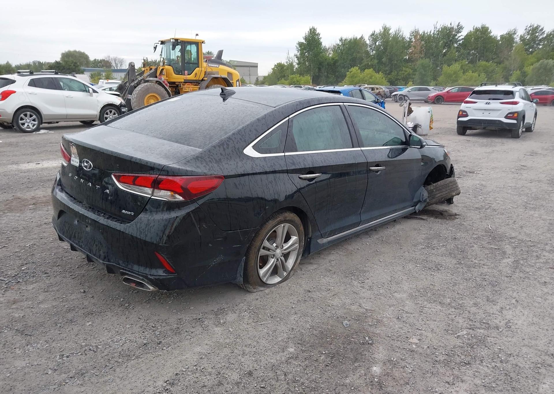 2018 HYUNDAI SONATA 2.4 SPORT