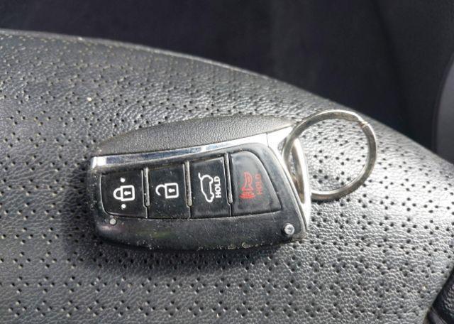 2013 HYUNDAI SANTA FE SPORT 2.0T SE