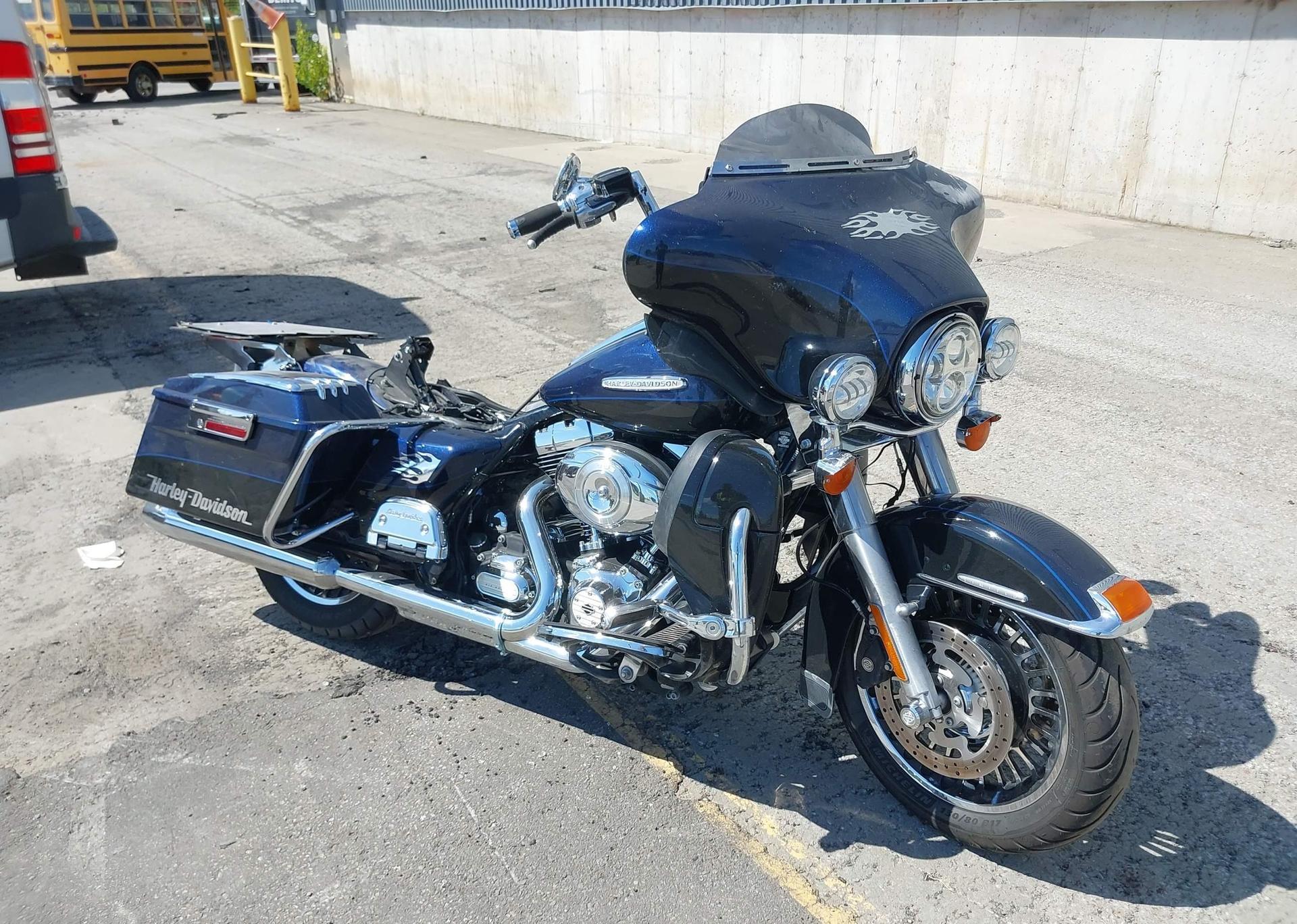 2012 HARLEY-DAVIDSON FLHTK ELECTRA GLIDE ULTRA LTD
