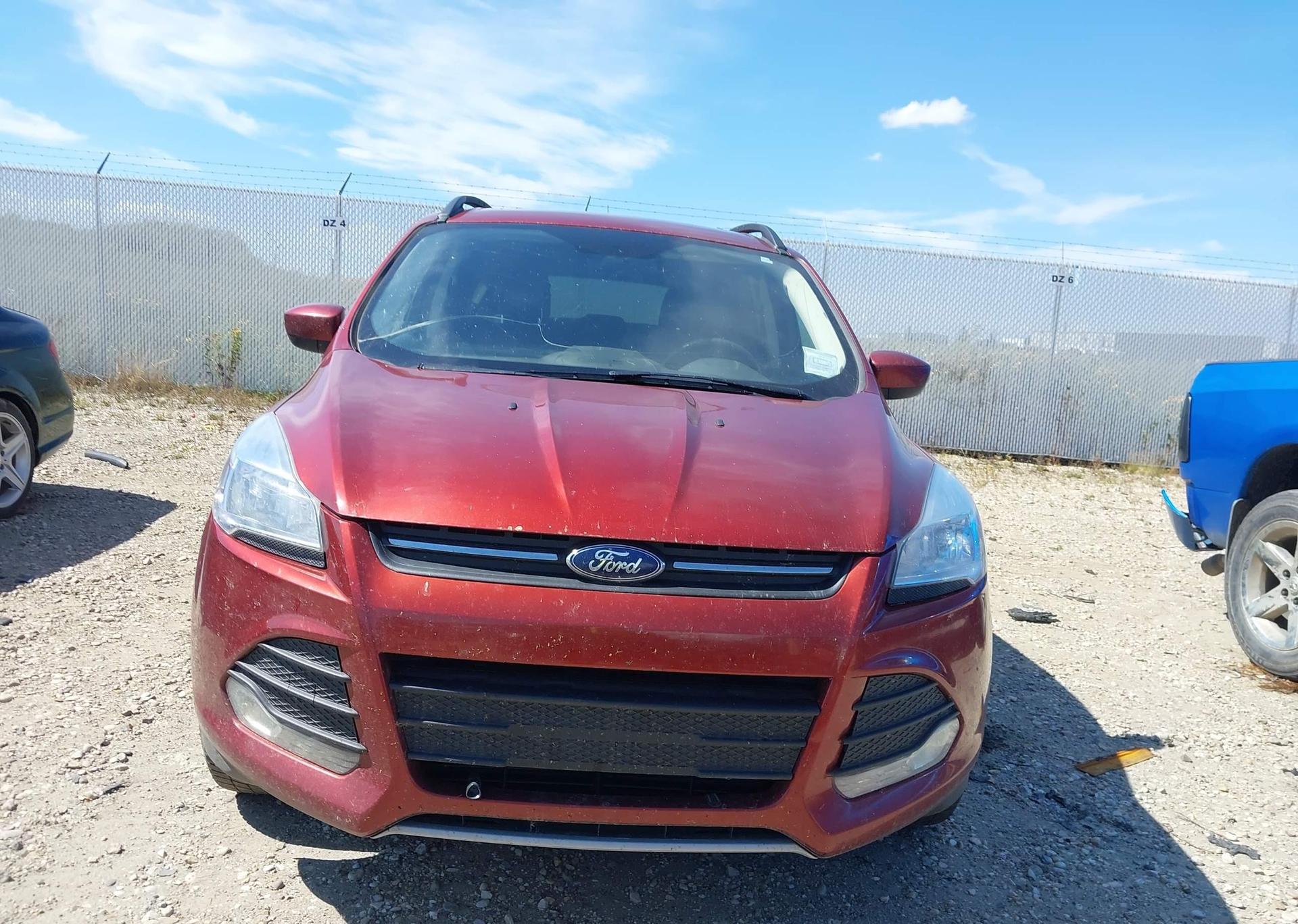 2015 FORD ESCAPE SE