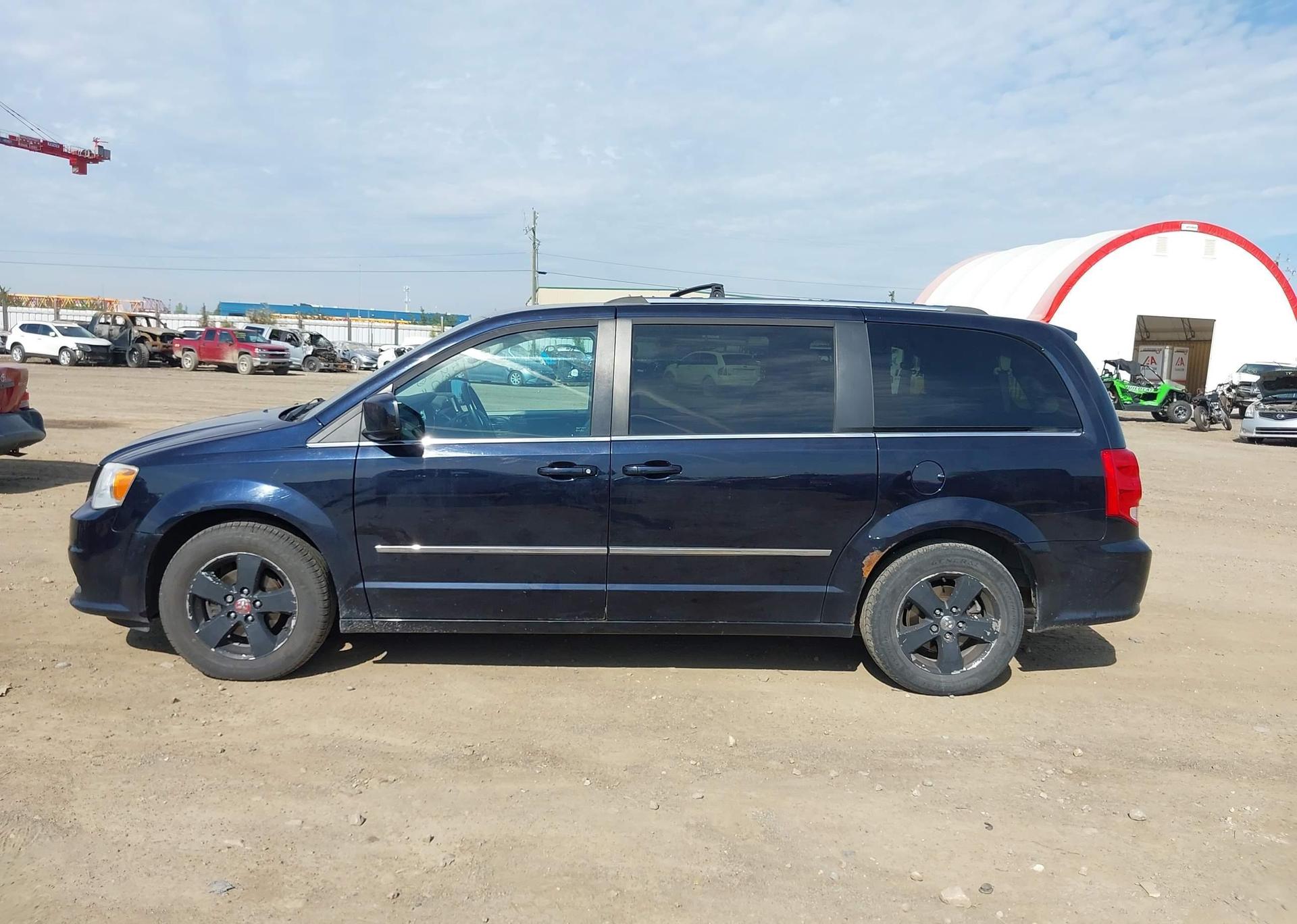 2011 DODGE GRAND CARAVAN CREW