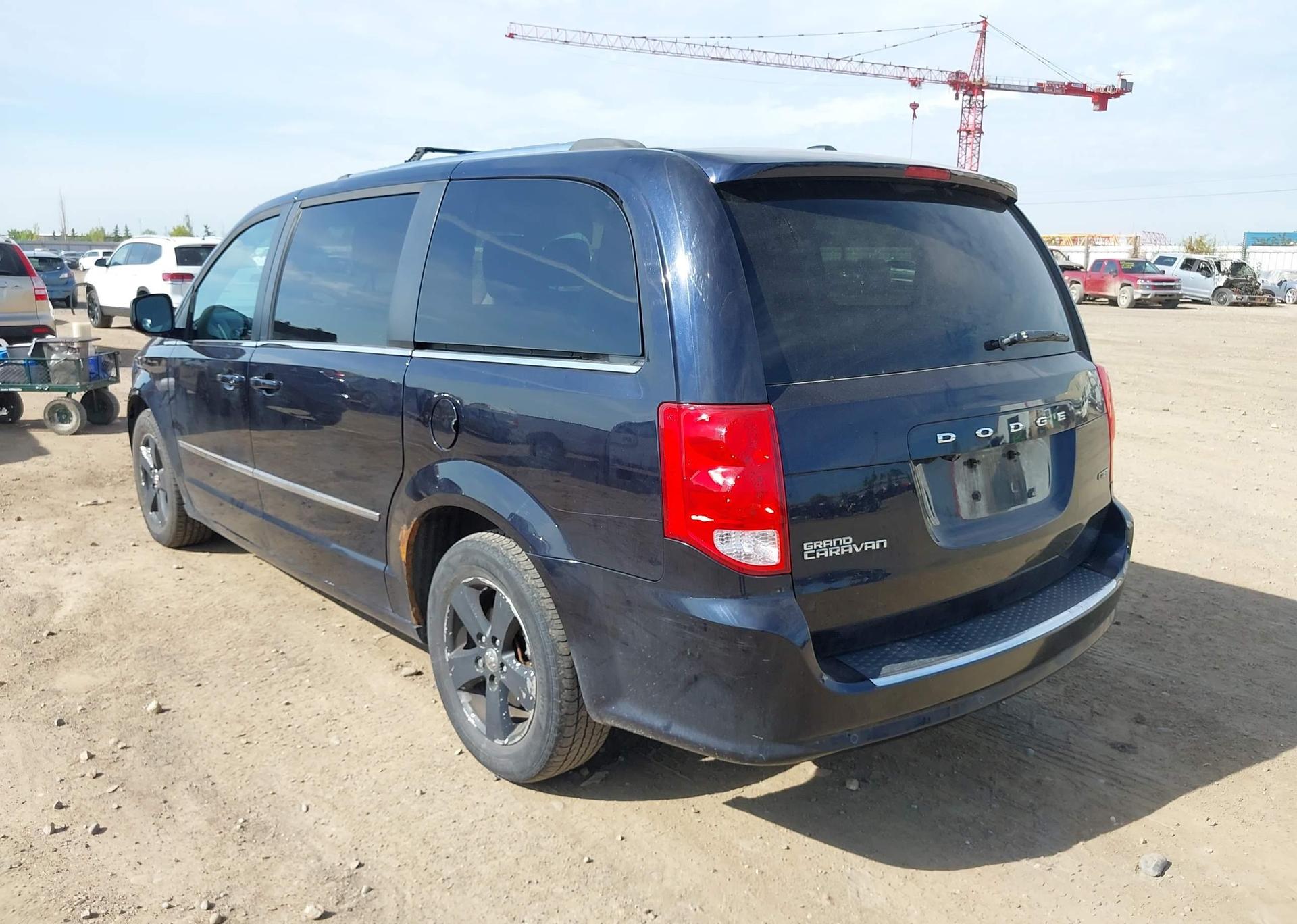 2011 DODGE GRAND CARAVAN CREW