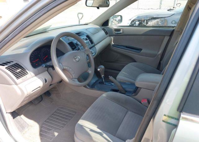 2005 TOYOTA CAMRY LE