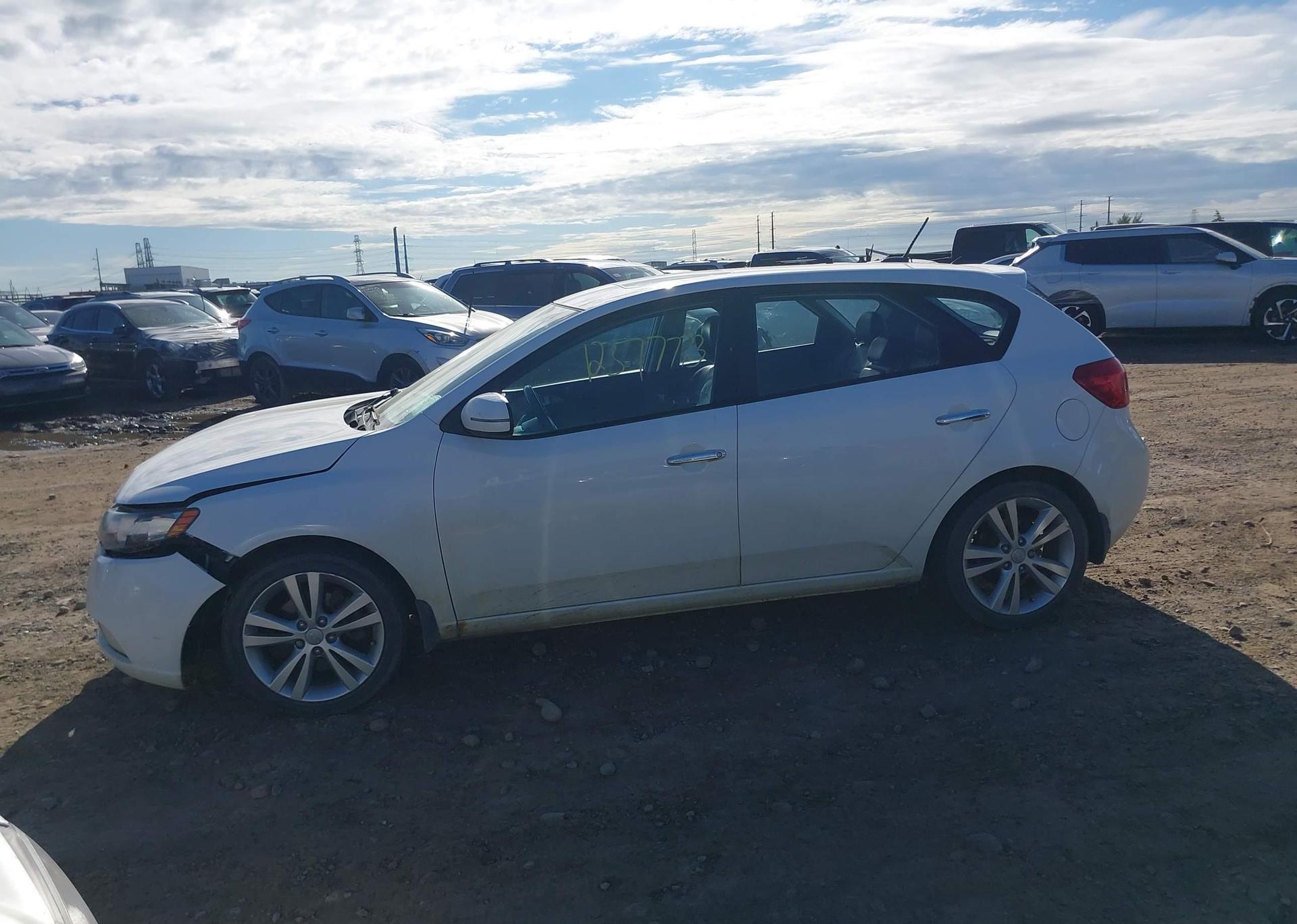 2011 KIA FORTE5 2.4L SX