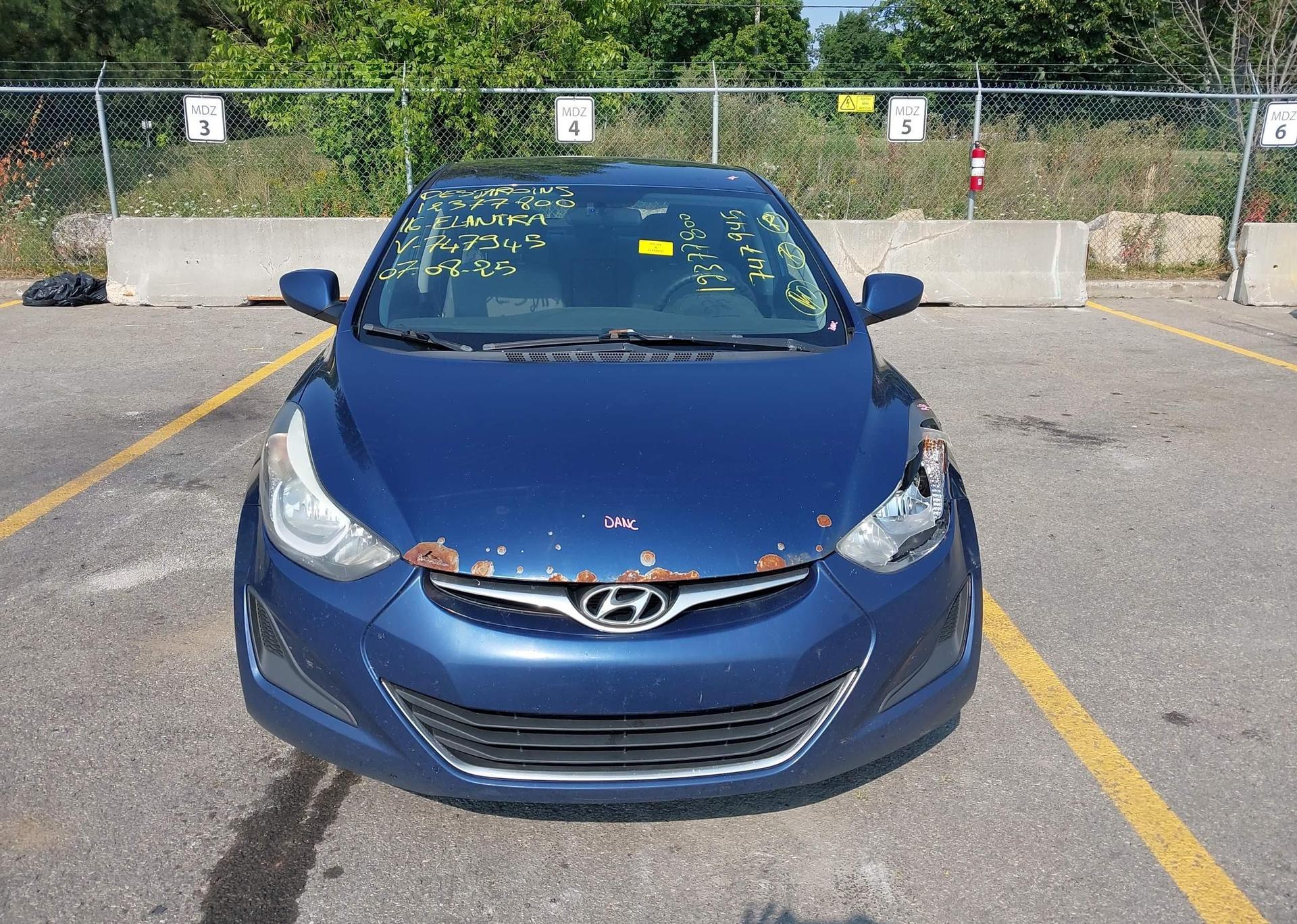 2016 HYUNDAI ELANTRA SE
