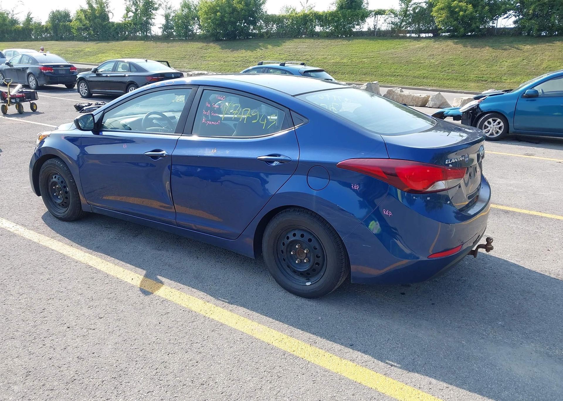 2016 HYUNDAI ELANTRA SE
