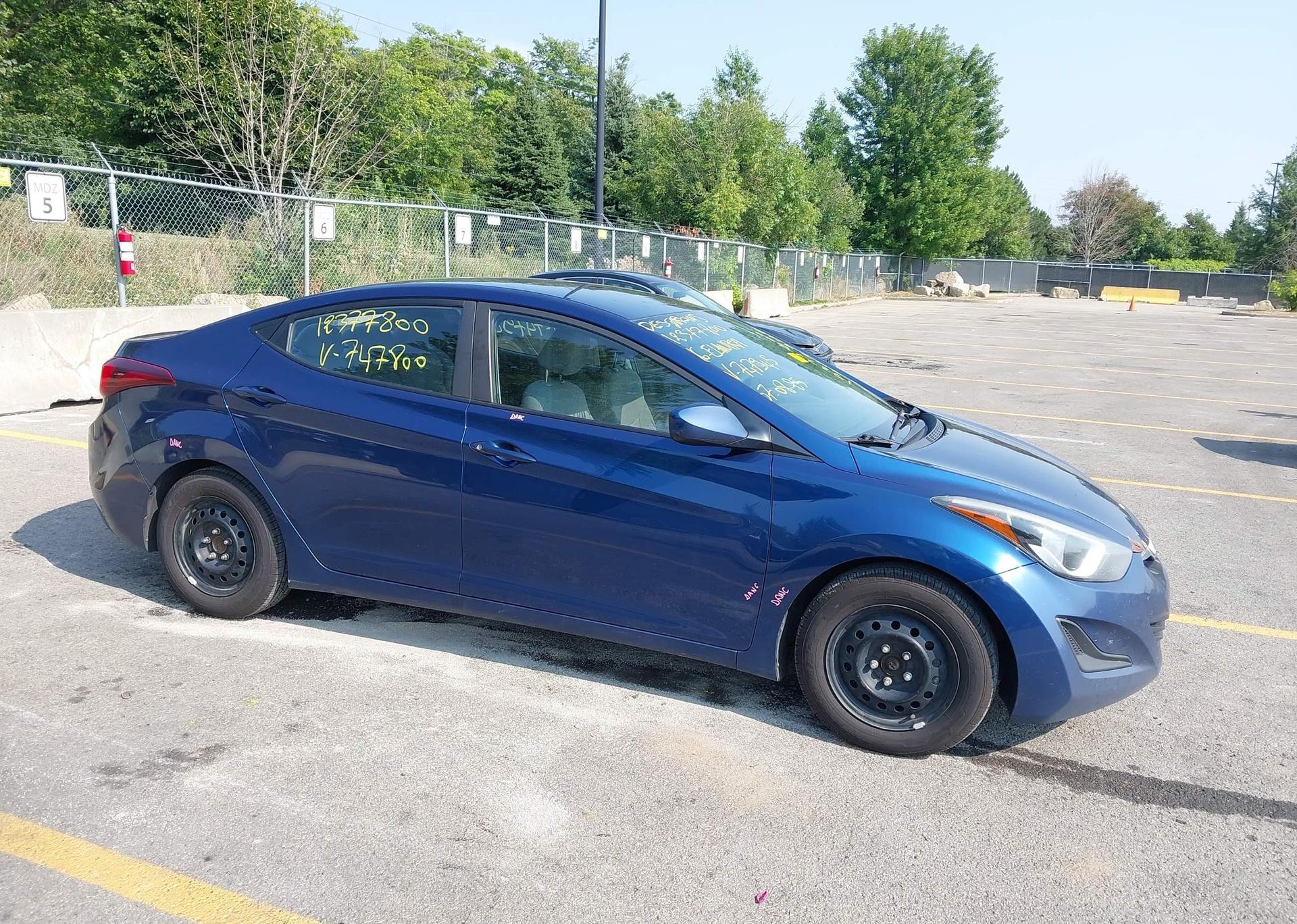 2016 HYUNDAI ELANTRA SE