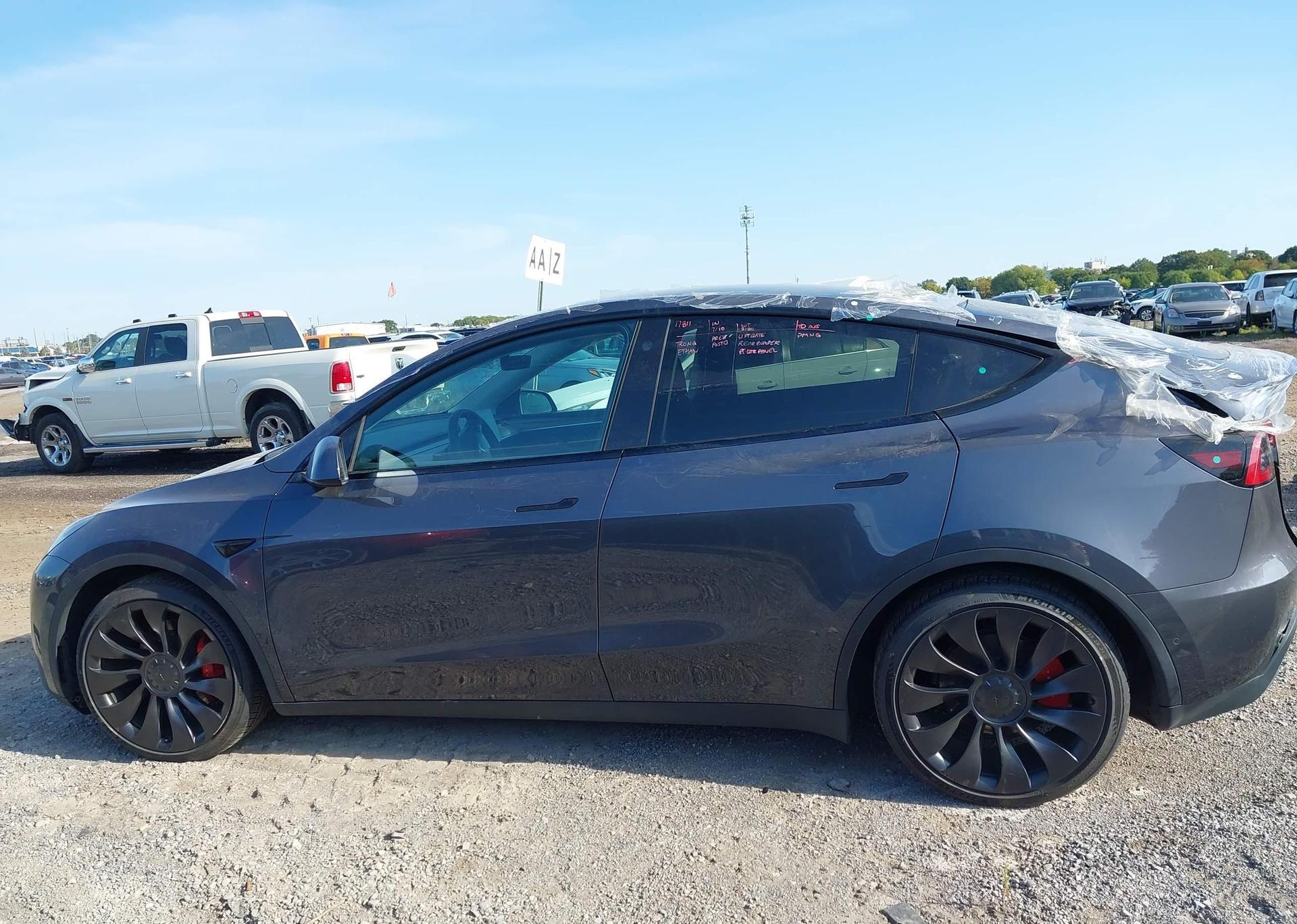2022 TESLA MODEL Y PERFORMANCE