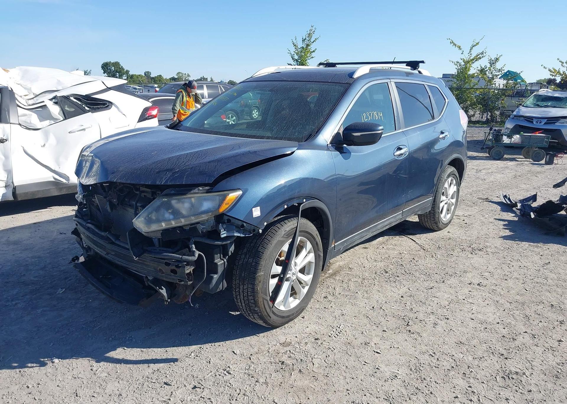 2015 NISSAN ROGUE S