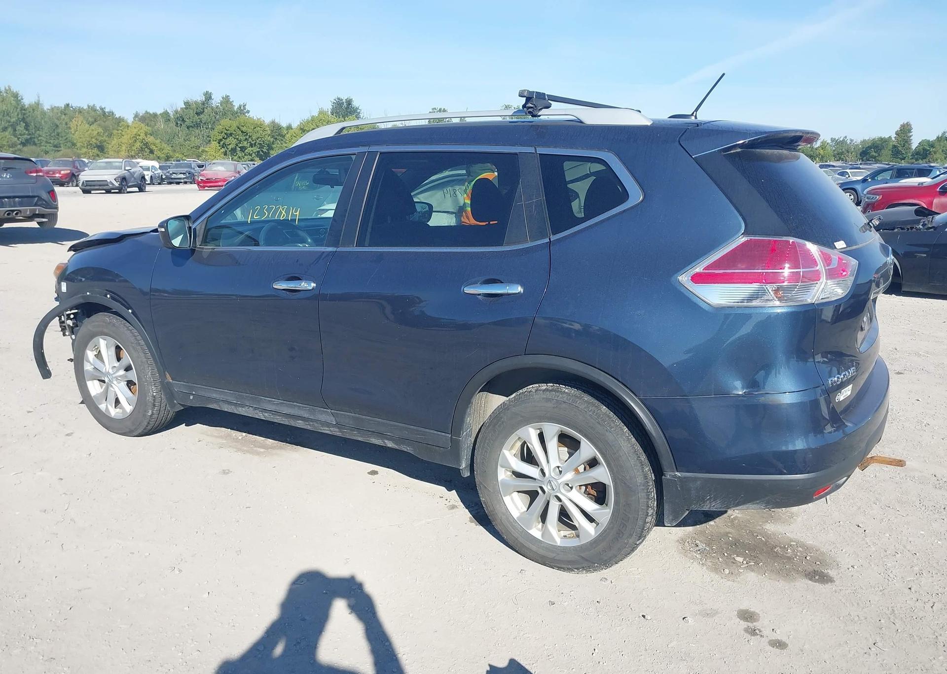 2015 NISSAN ROGUE S