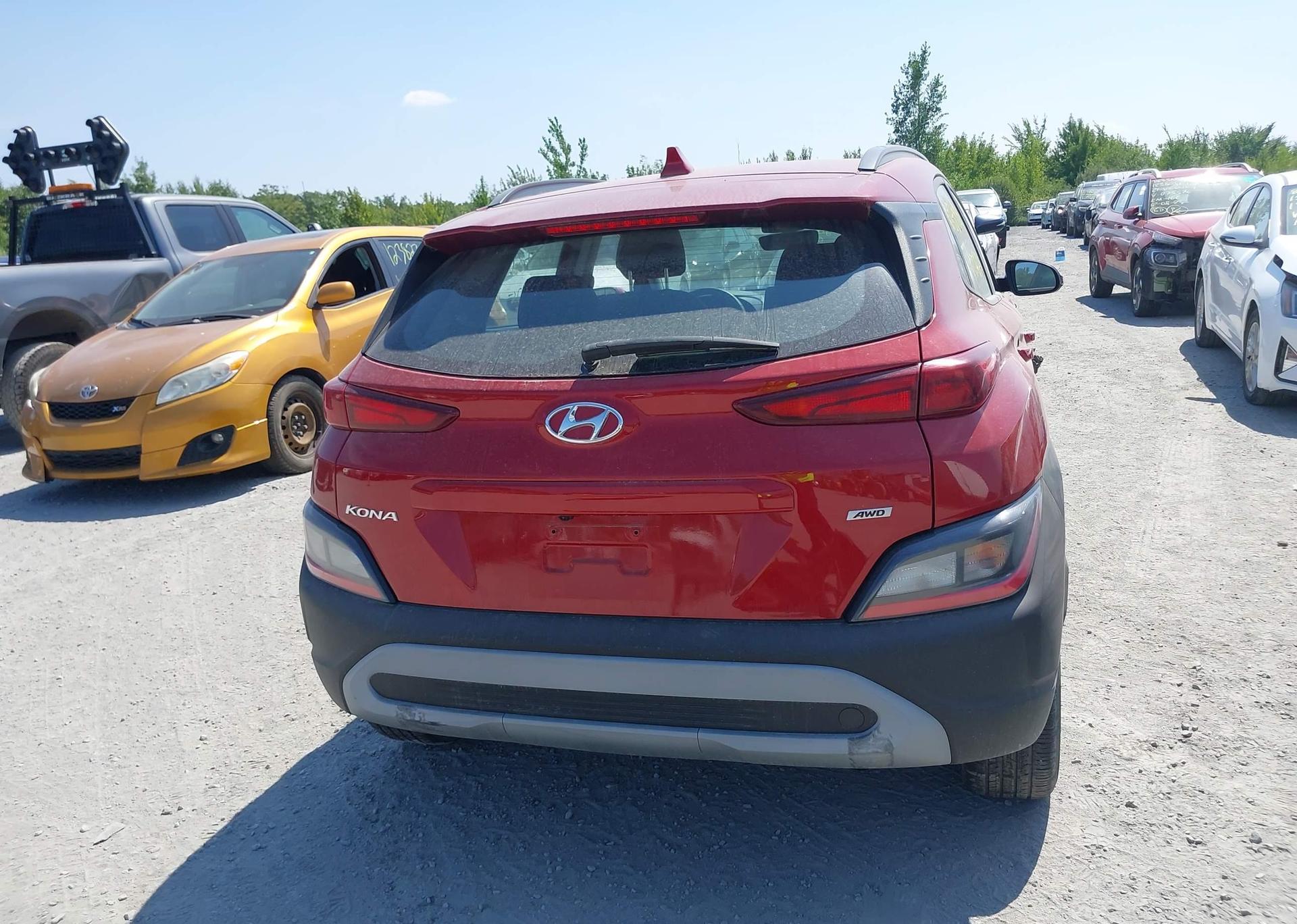 2022 HYUNDAI KONA SE