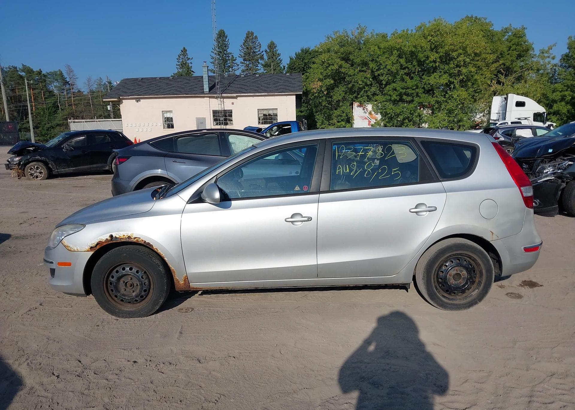 2011 HYUNDAI ELANTRA
