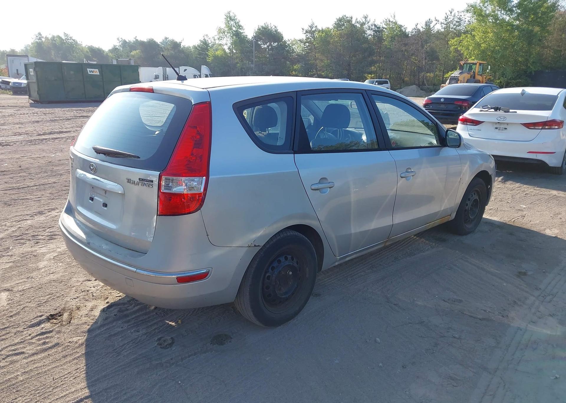 2011 HYUNDAI ELANTRA