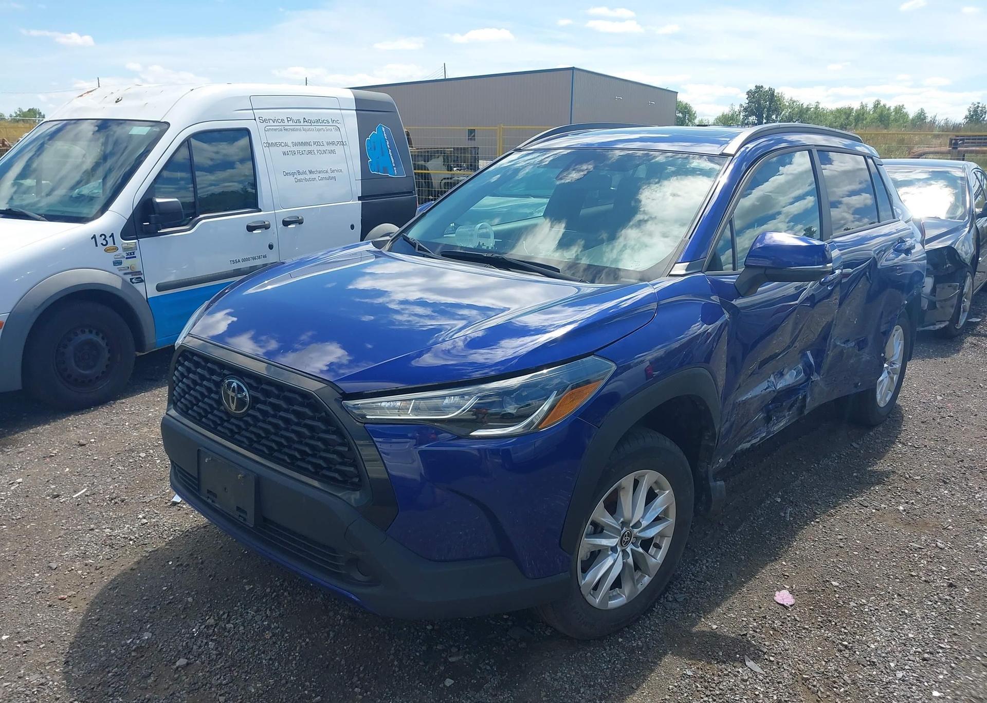 2022 TOYOTA COROLLA CROSS LE
