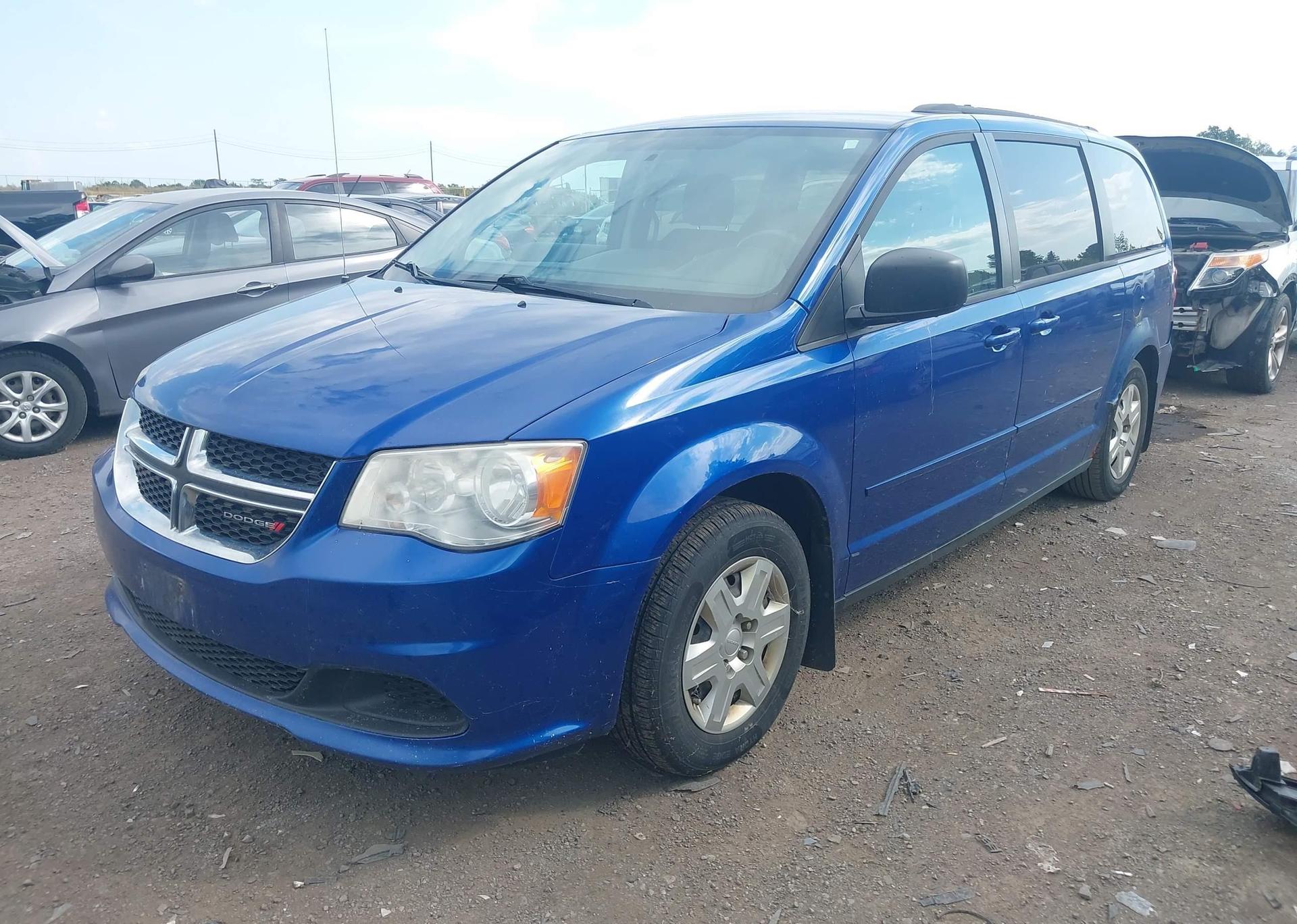 2013 DODGE GRAND CARAVAN SE
