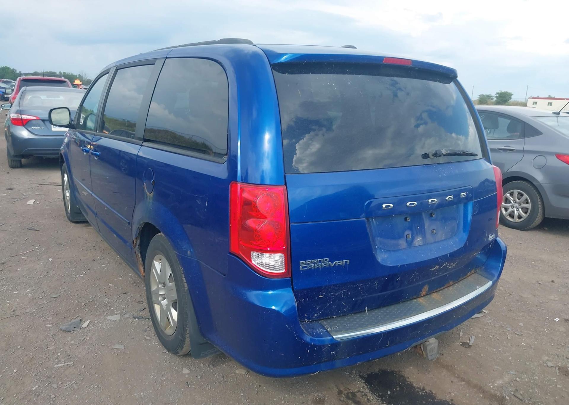 2013 DODGE GRAND CARAVAN SE