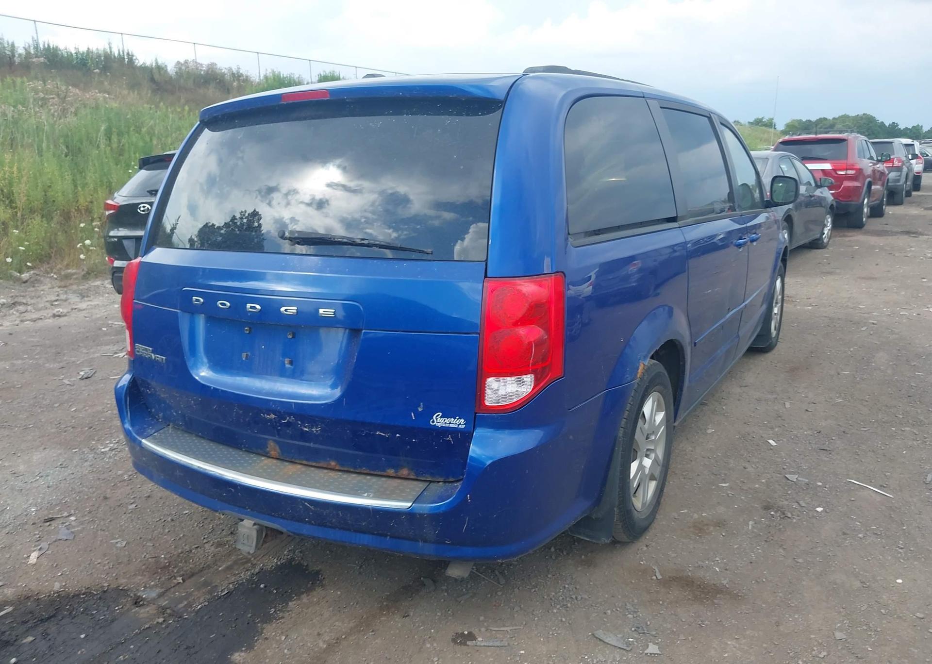 2013 DODGE GRAND CARAVAN SE