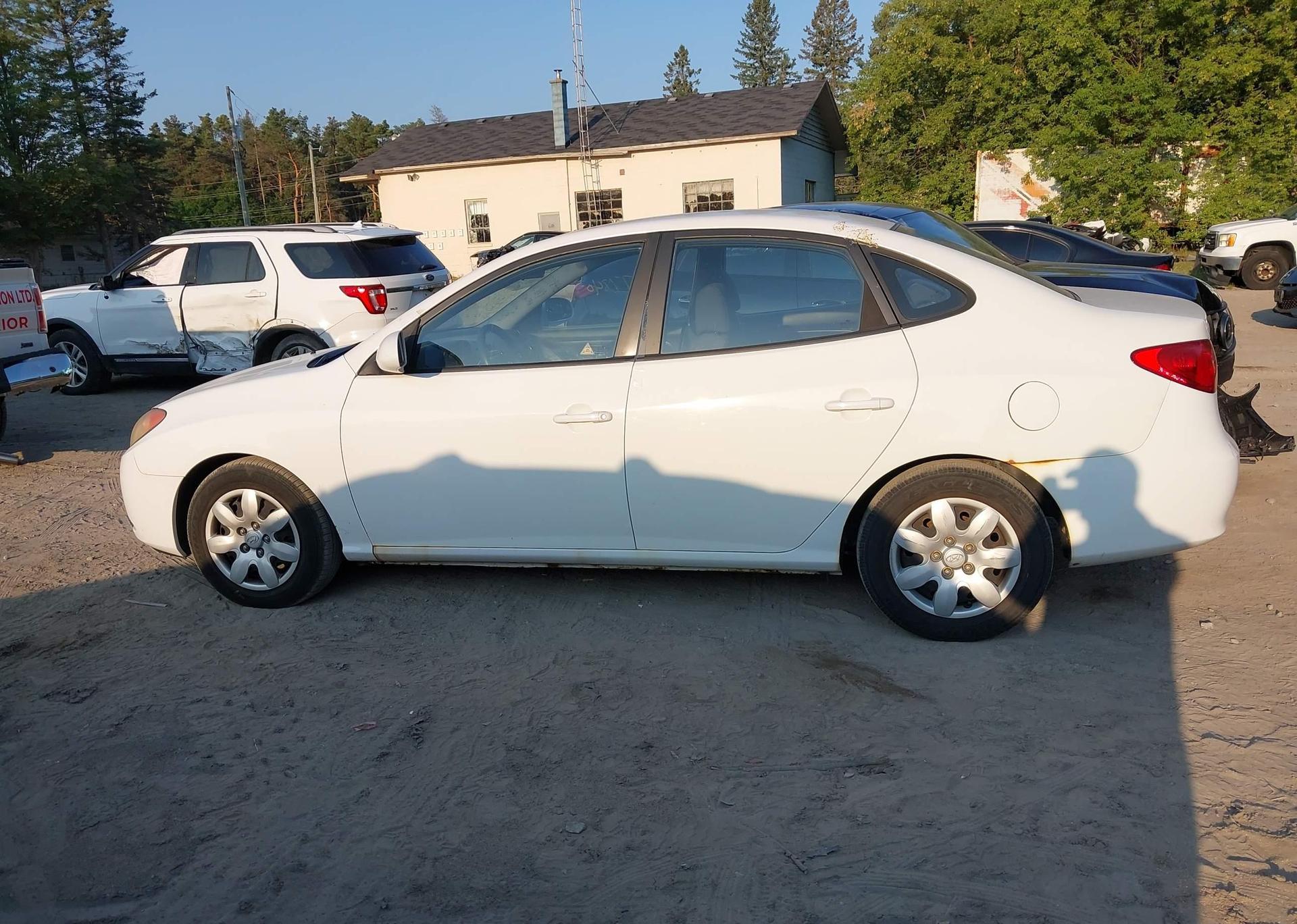 2010 HYUNDAI ELANTRA GL