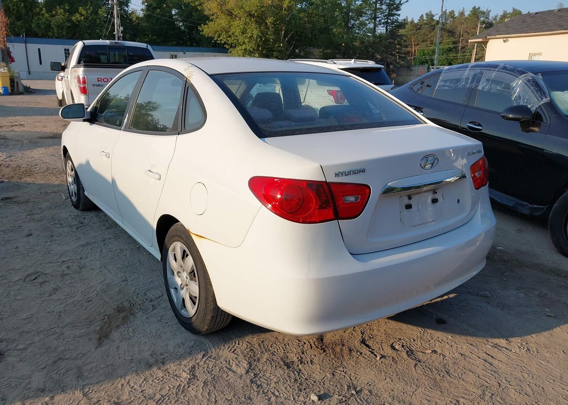 2010 HYUNDAI ELANTRA GL