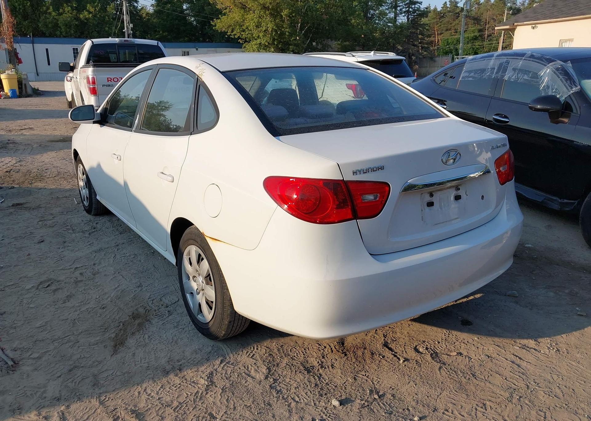 2010 HYUNDAI ELANTRA GL