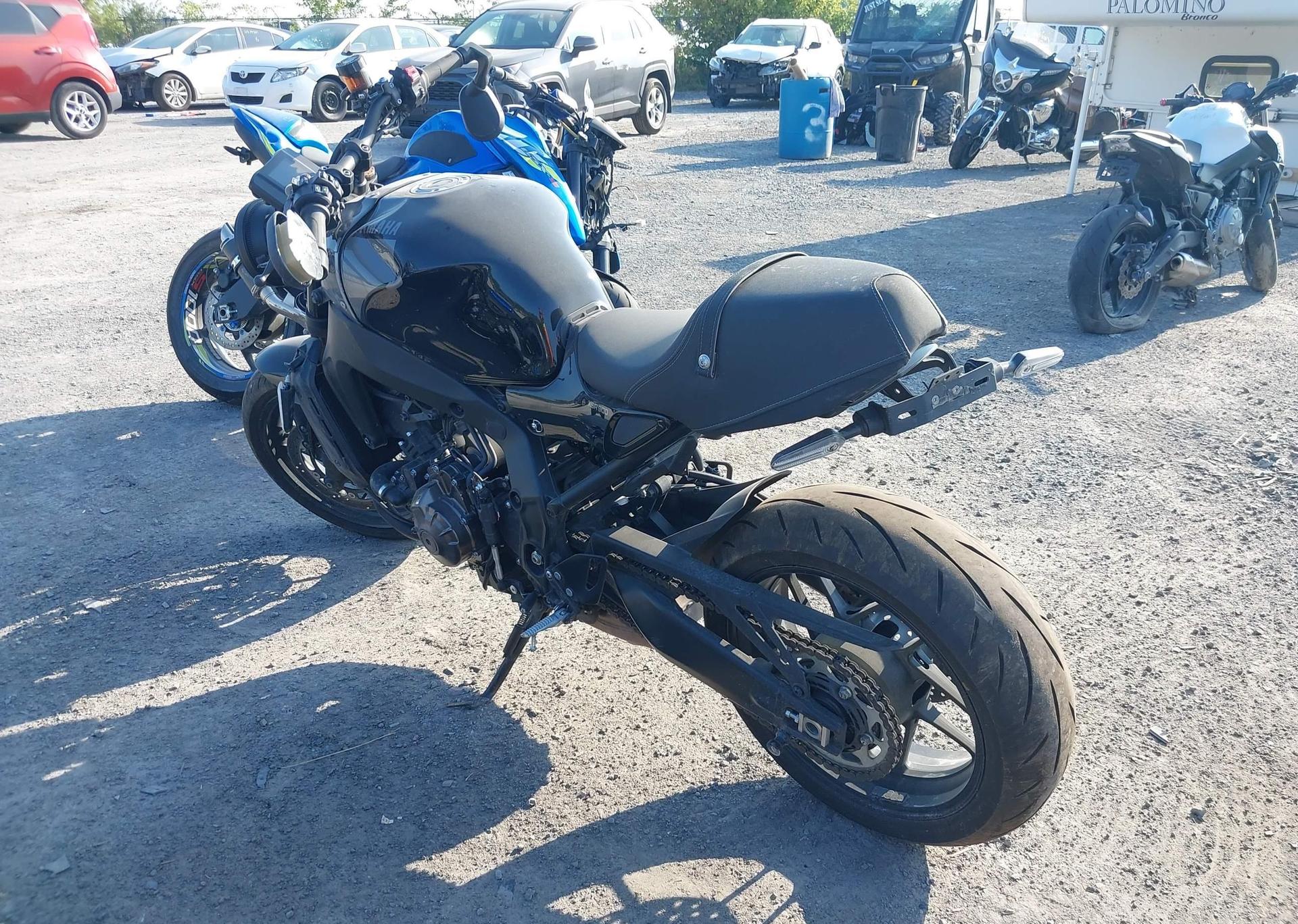 2024 YAMAHA XSR900