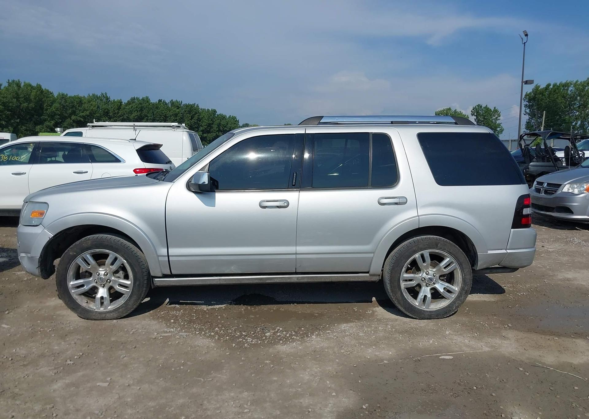 2010 FORD EXPLORER LIMITED