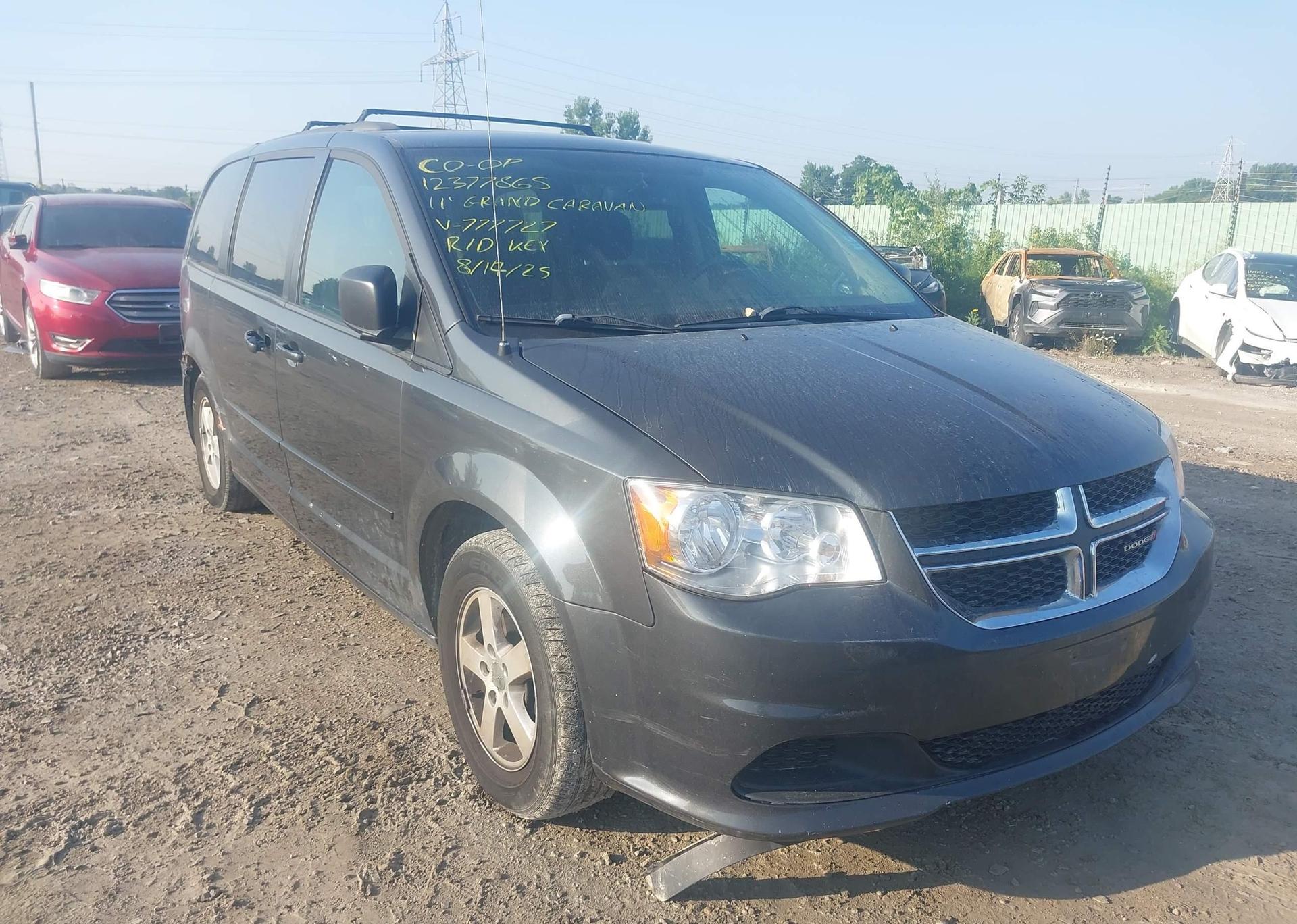 2011 DODGE GRAND CARAVAN SE