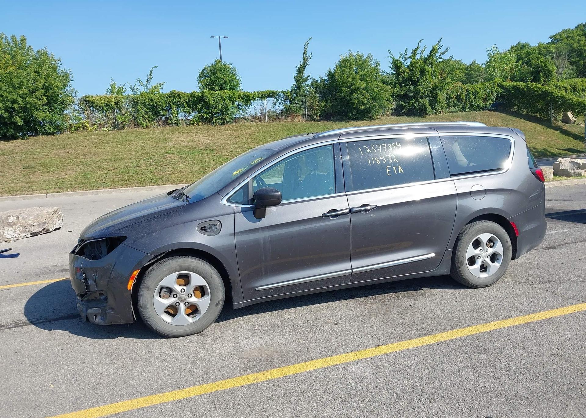 2018 CHRYSLER PACIFICA HYBRID TOURING L
