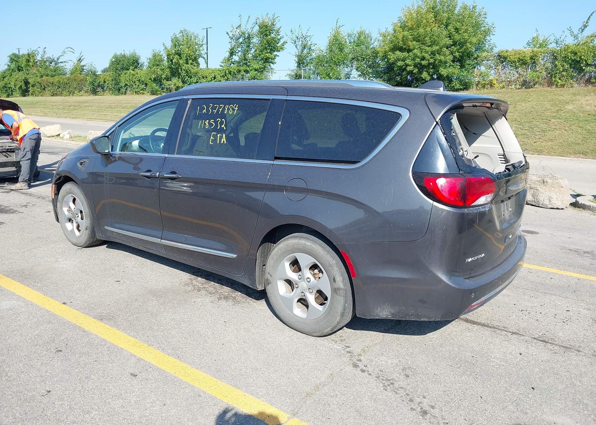 2018 CHRYSLER PACIFICA HYBRID TOURING L
