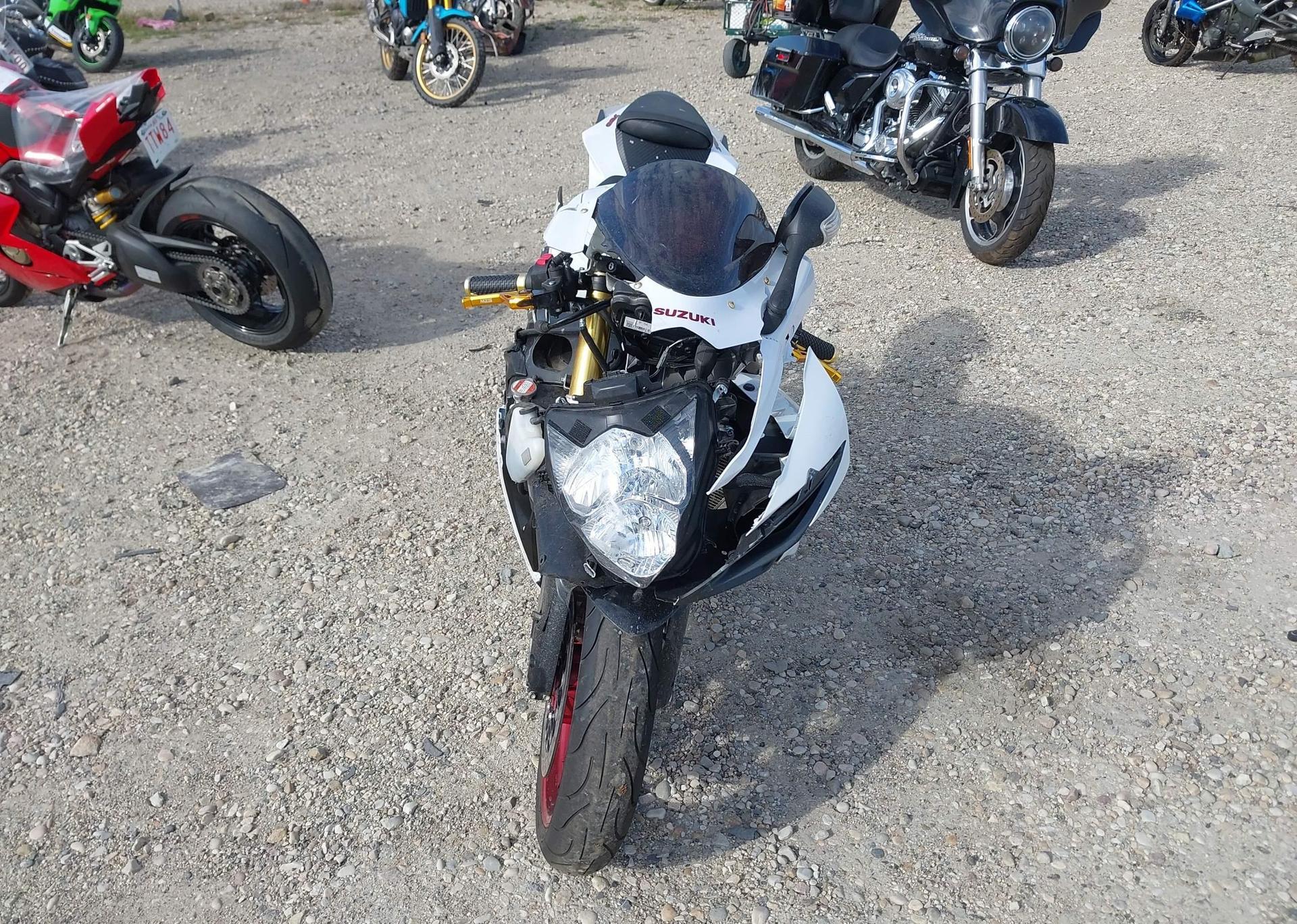 2017 SUZUKI GSX-R750