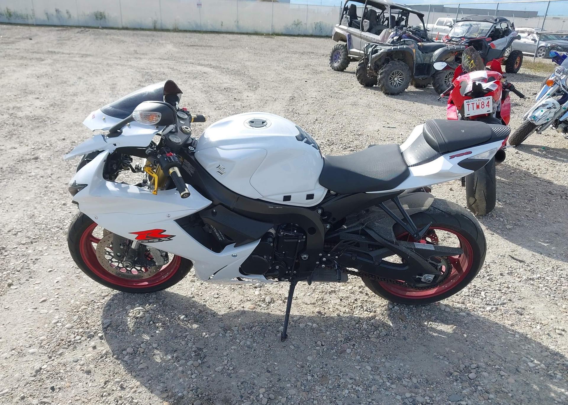 2017 SUZUKI GSX-R750