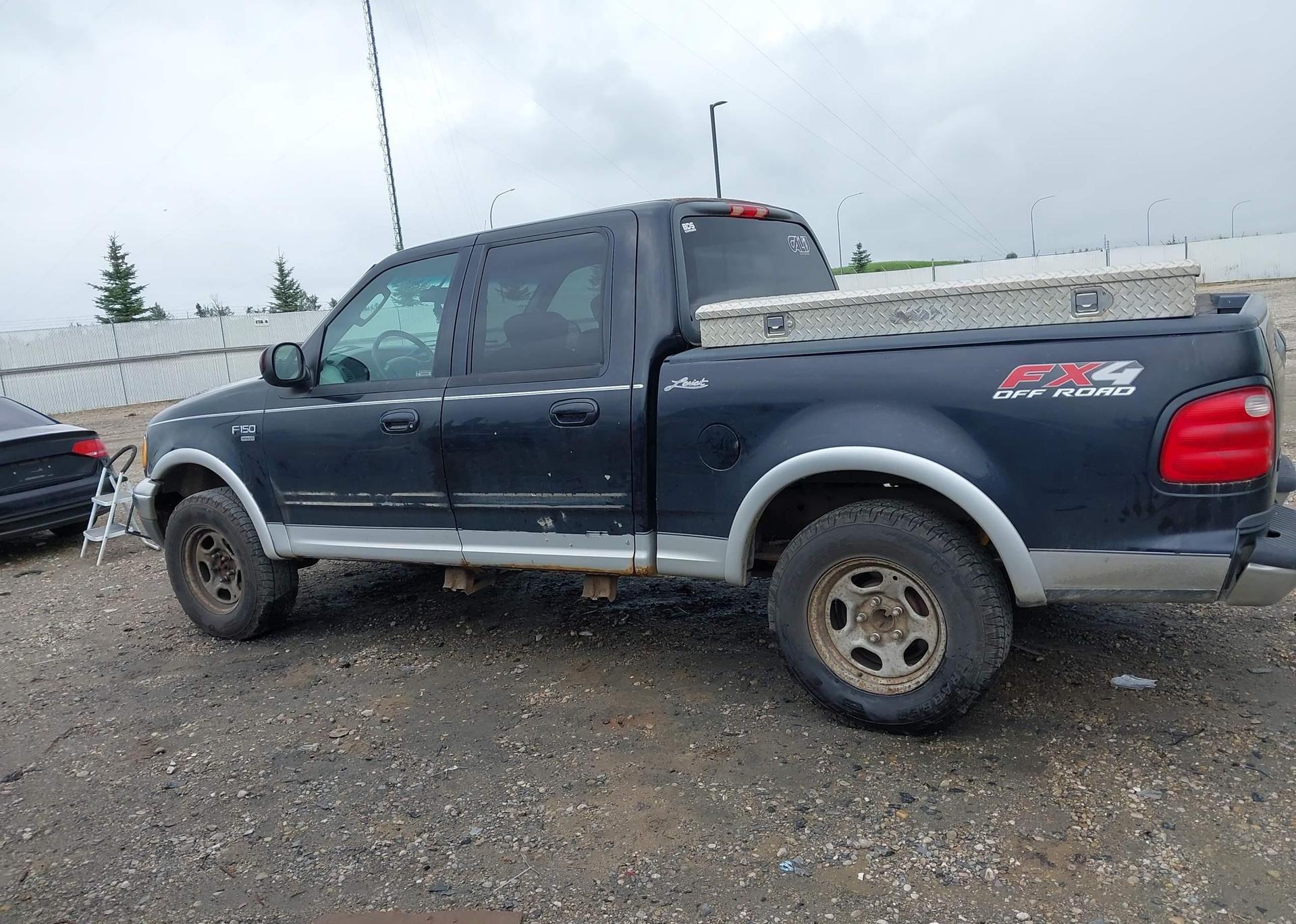 2003 FORD F-150 LARIAT