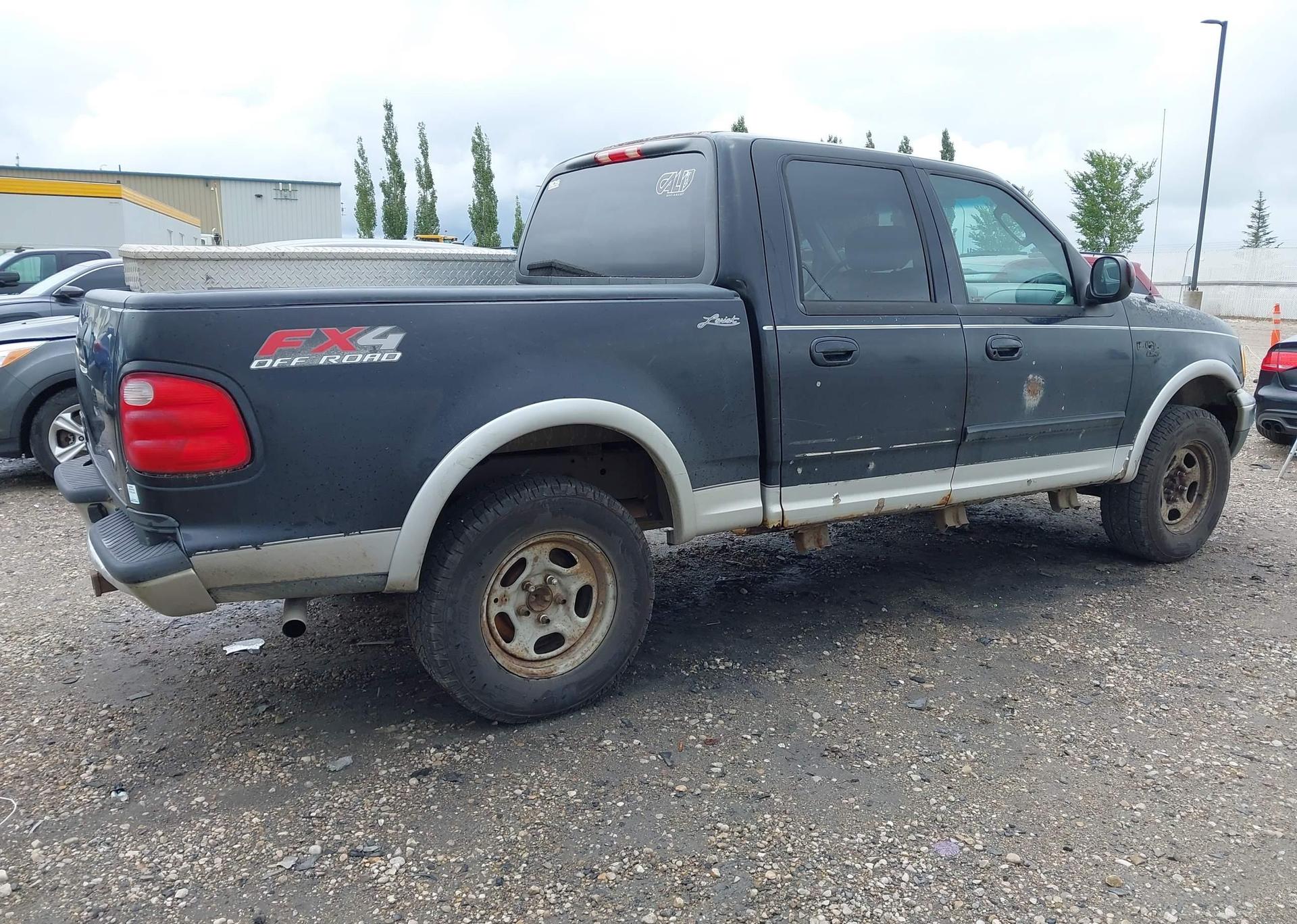 2003 FORD F-150 LARIAT