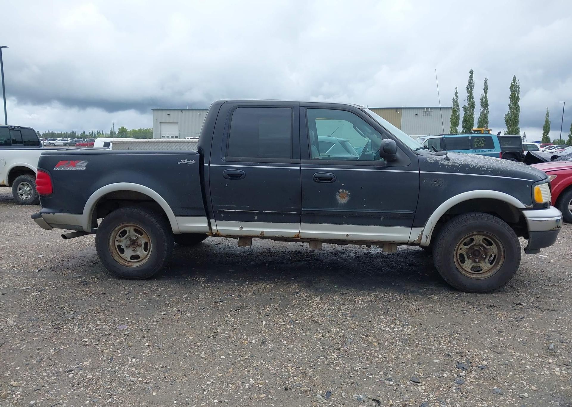 2003 FORD F-150 LARIAT