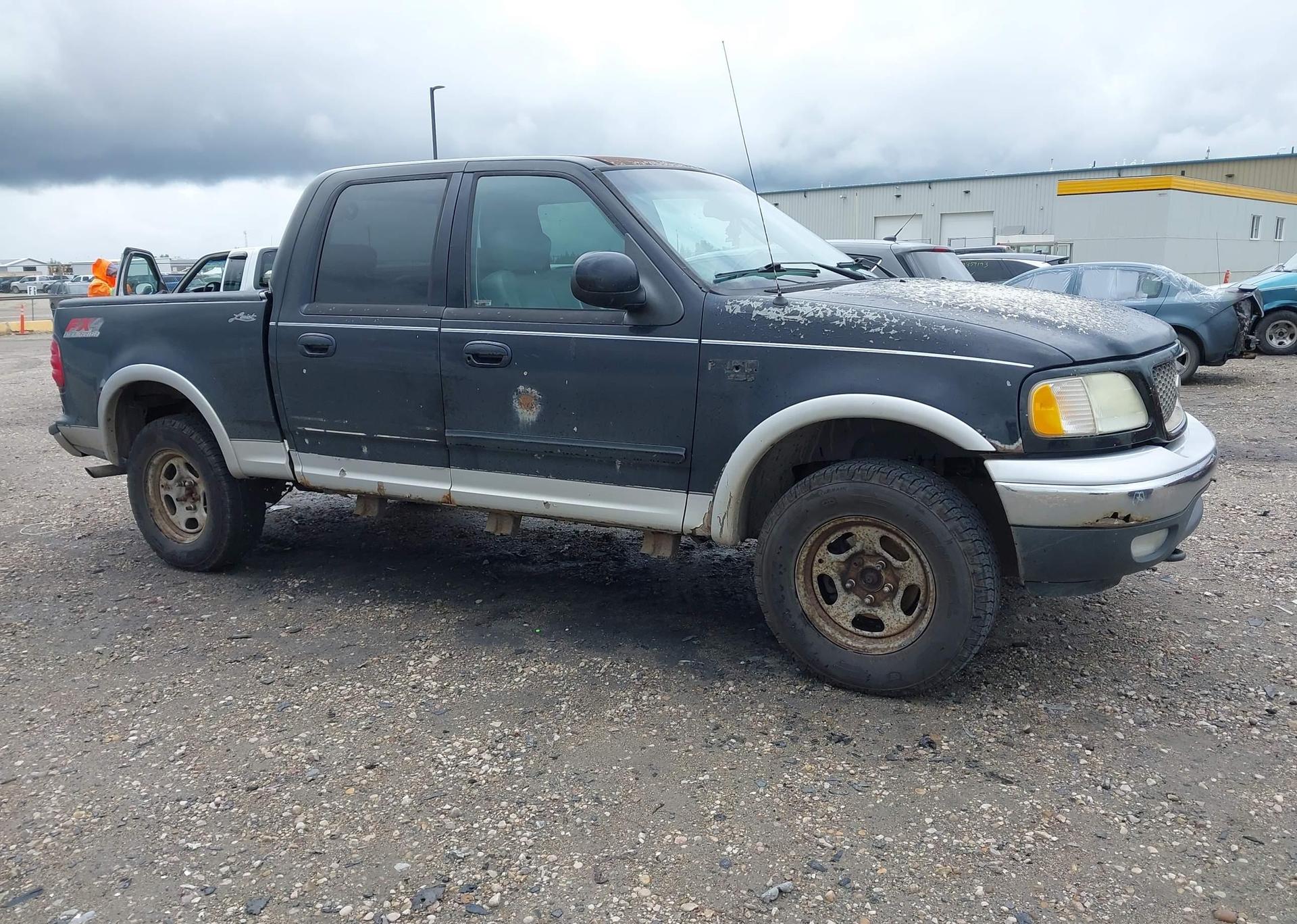 2003 FORD F-150 LARIAT