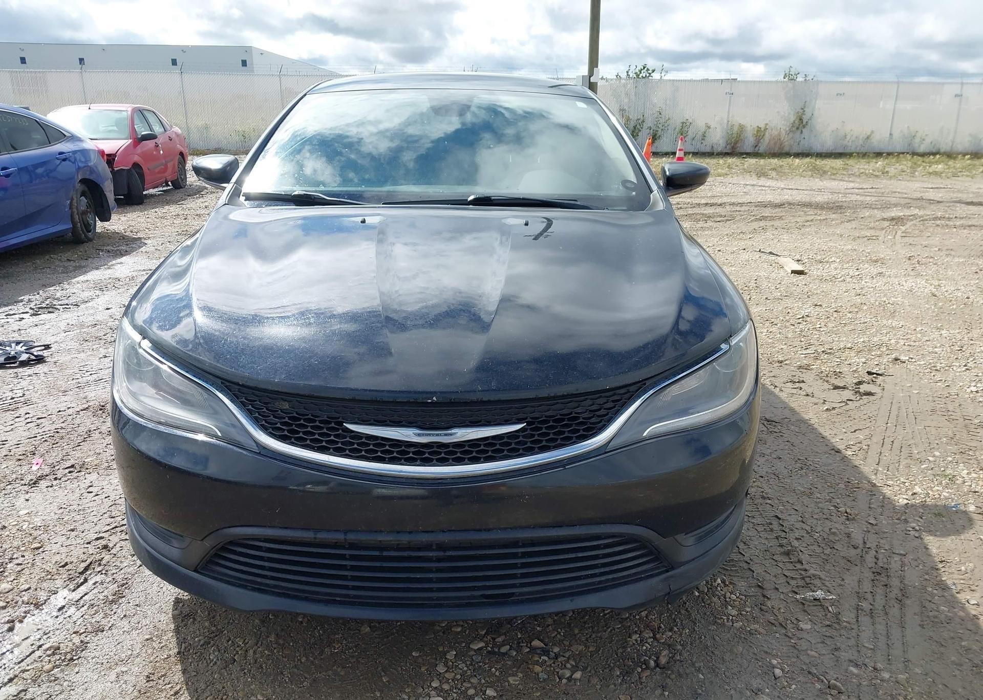 2015 CHRYSLER 200 LX