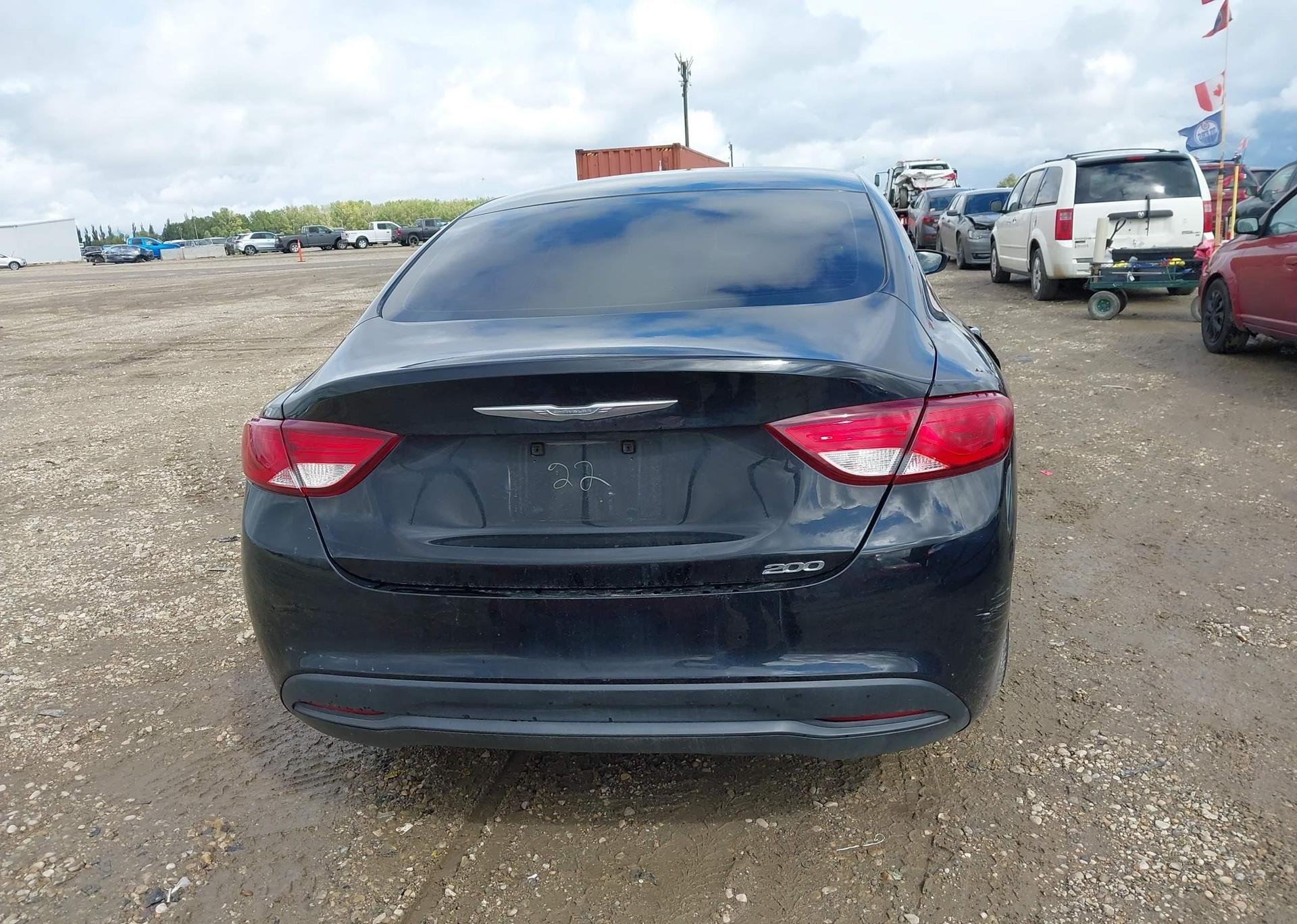 2015 CHRYSLER 200 LX