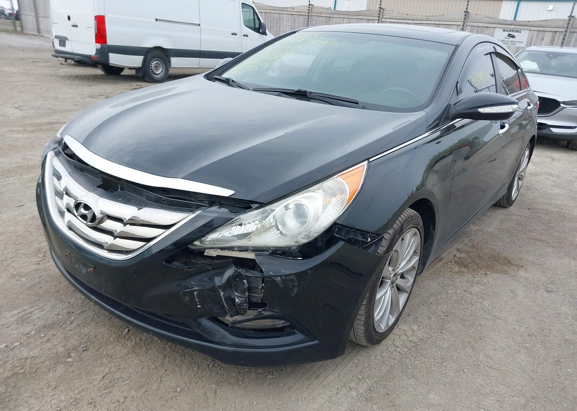 2011 HYUNDAI SONATA SE