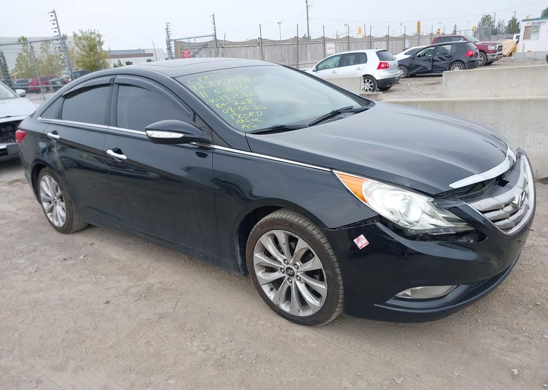 2011 HYUNDAI SONATA SE
